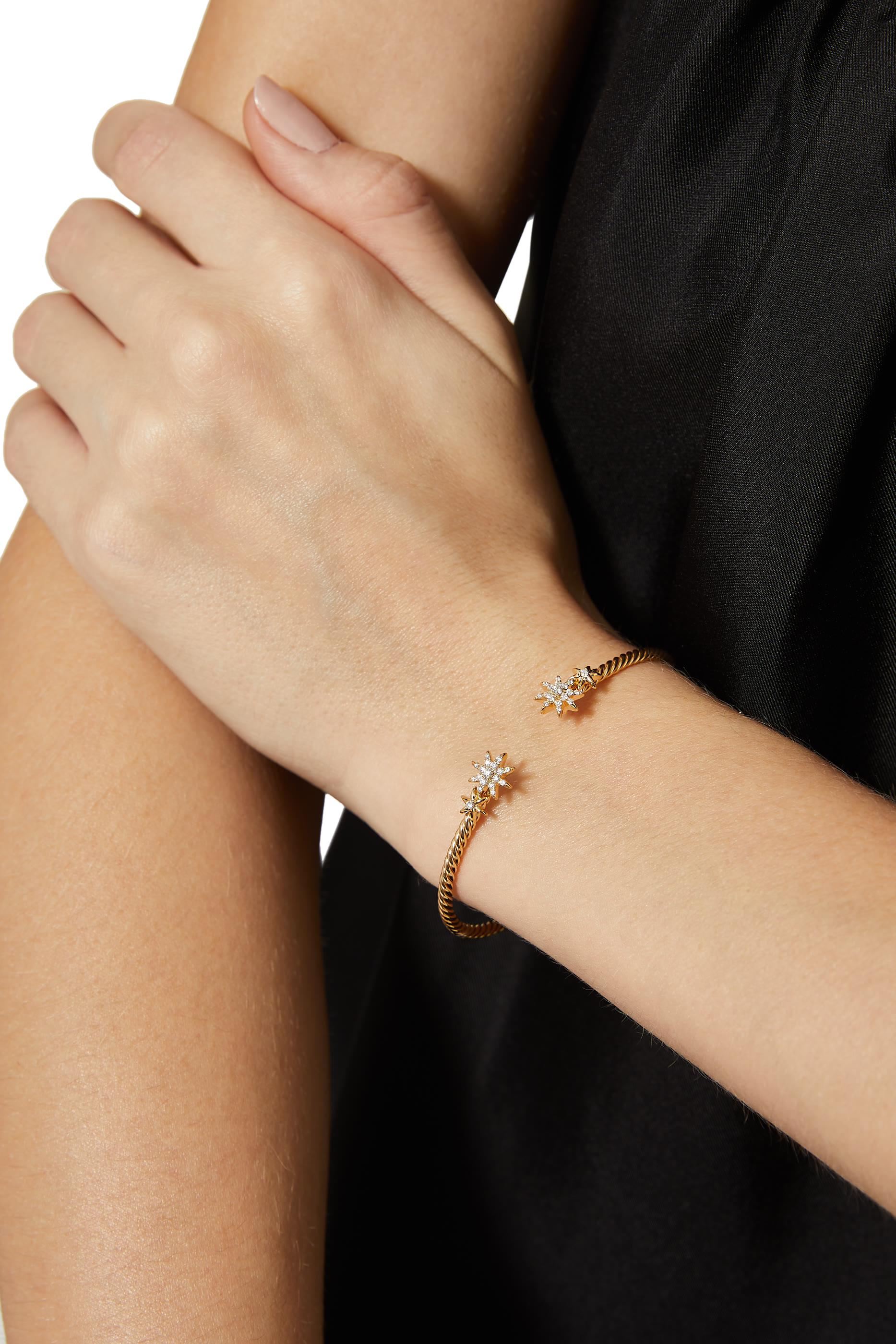 سوار ستار برست صغير مرصع بماس بافيه