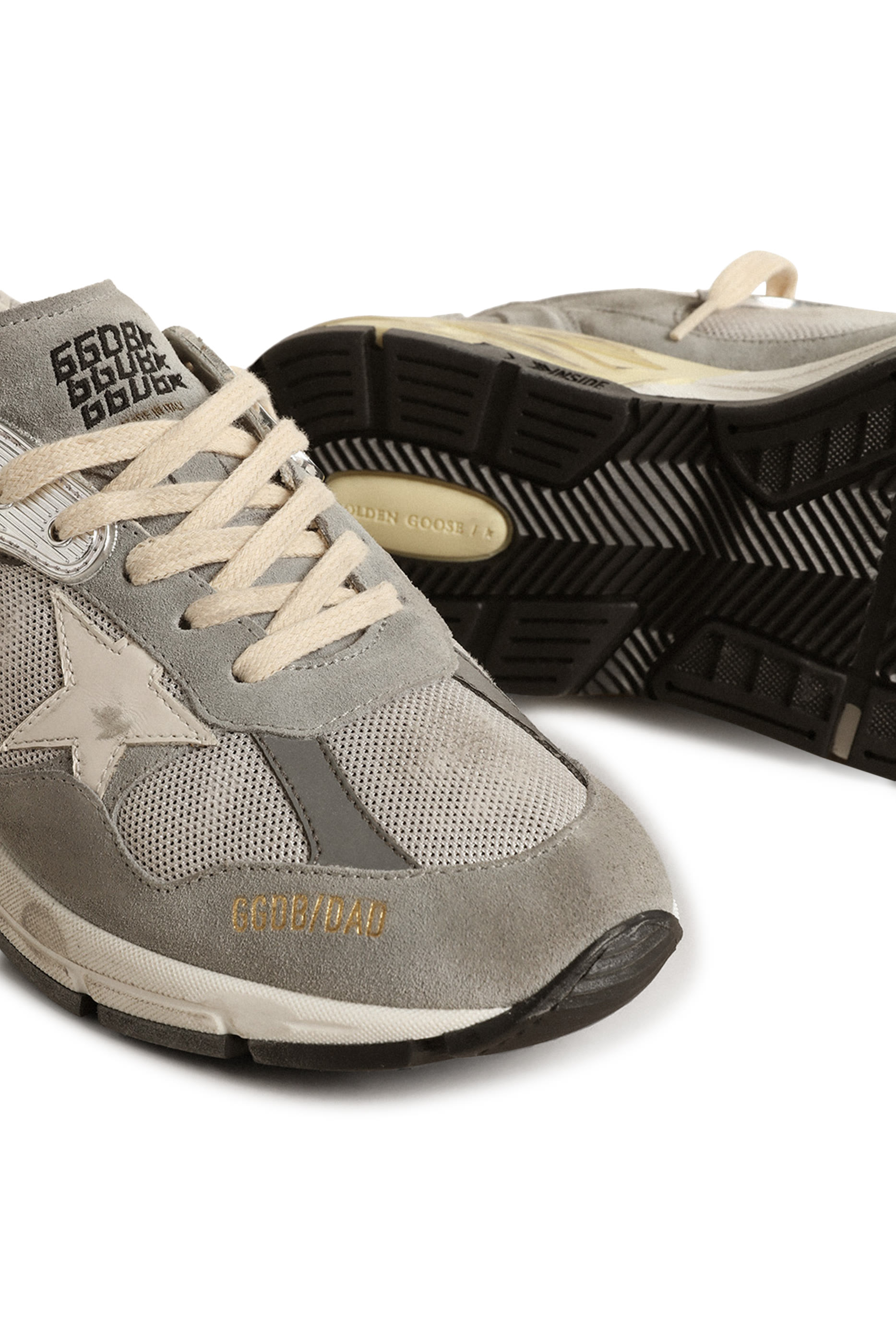 سنيكرز داد ستار