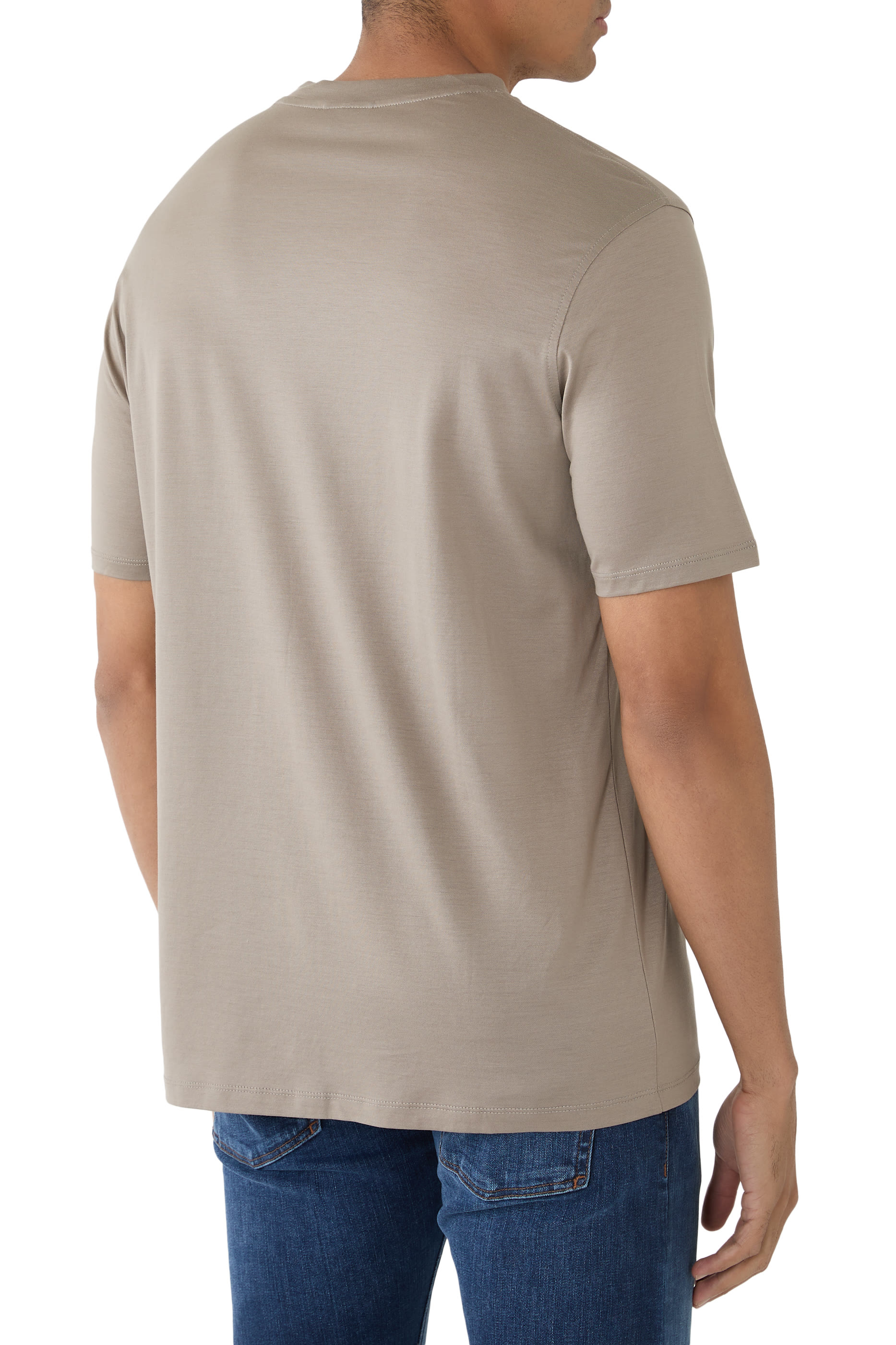 تيشيرت بشعار رأس النسر