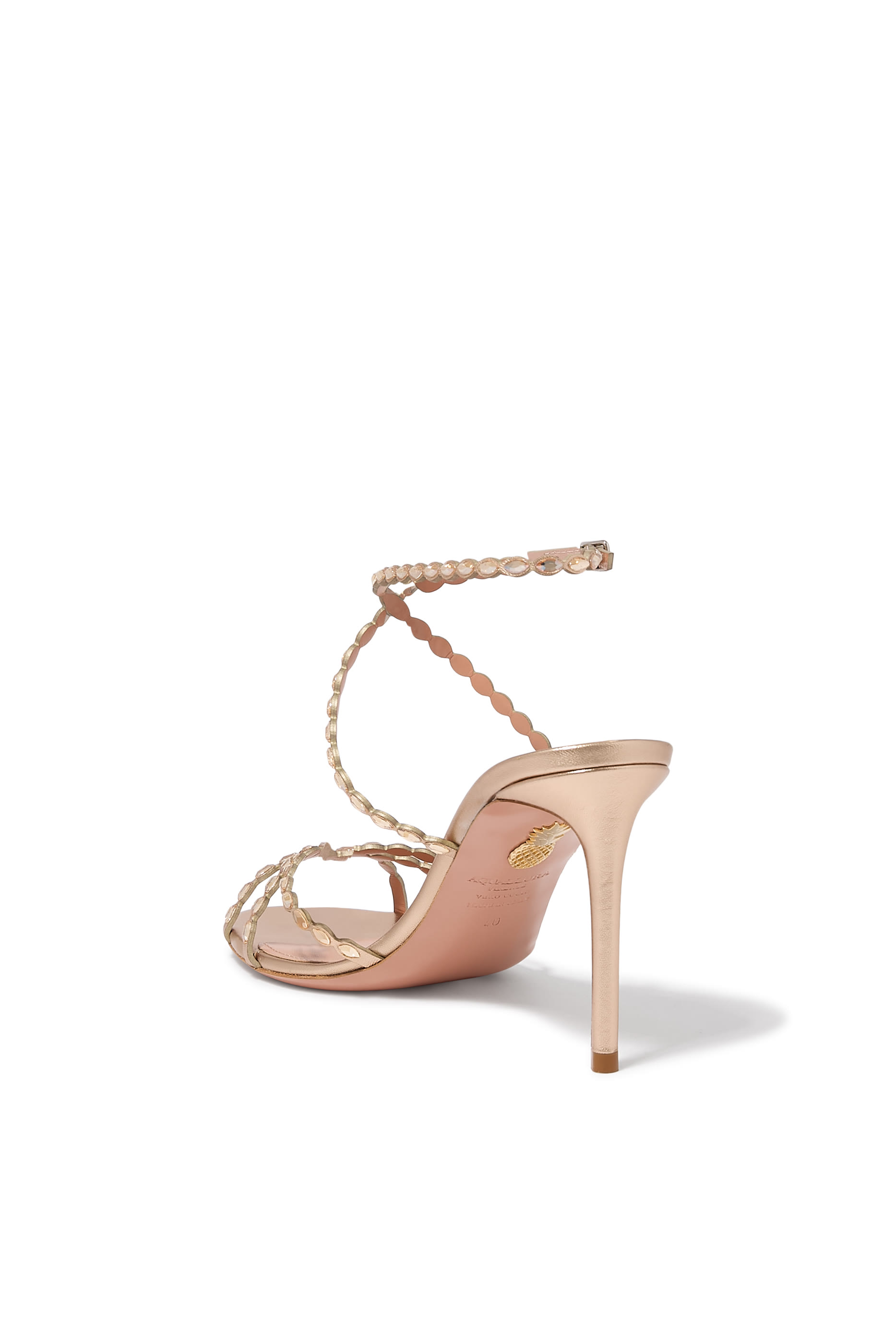 صندل لوف ستراك 85