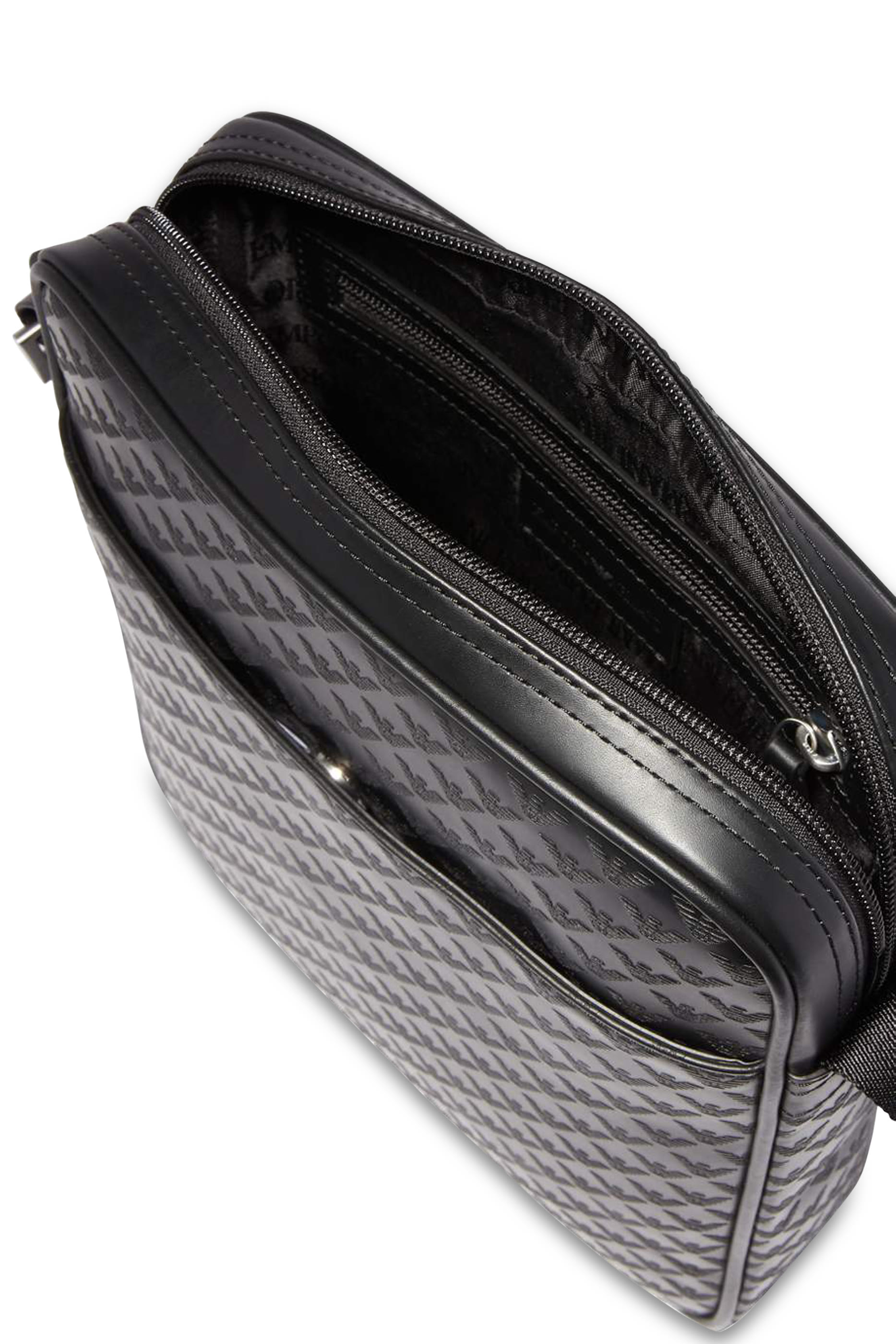 حقيبة مسنجر بنقشة بارزة بشعار الماركة