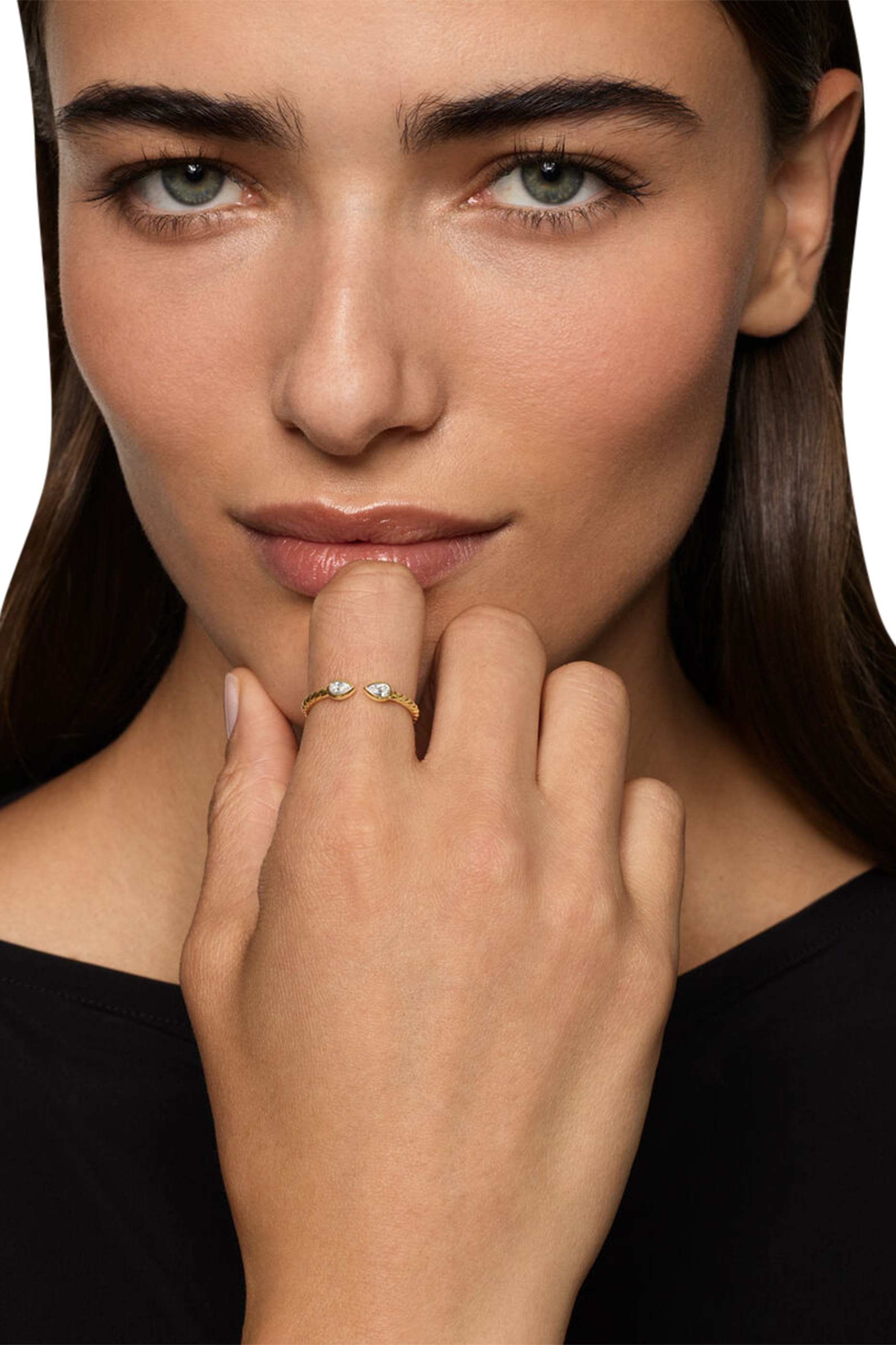 خاتم بيتيت مودرن رينيسانس مفتوح مرصع ماس بتصميم كمثرى، ذهب أصفر عيار 18