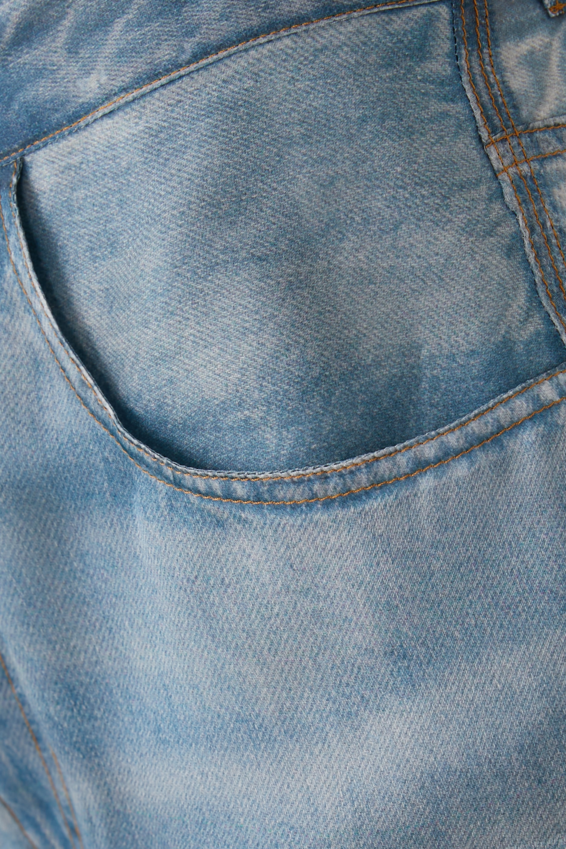 بنطال جينز وينونا شفاف بطبعات دنيم