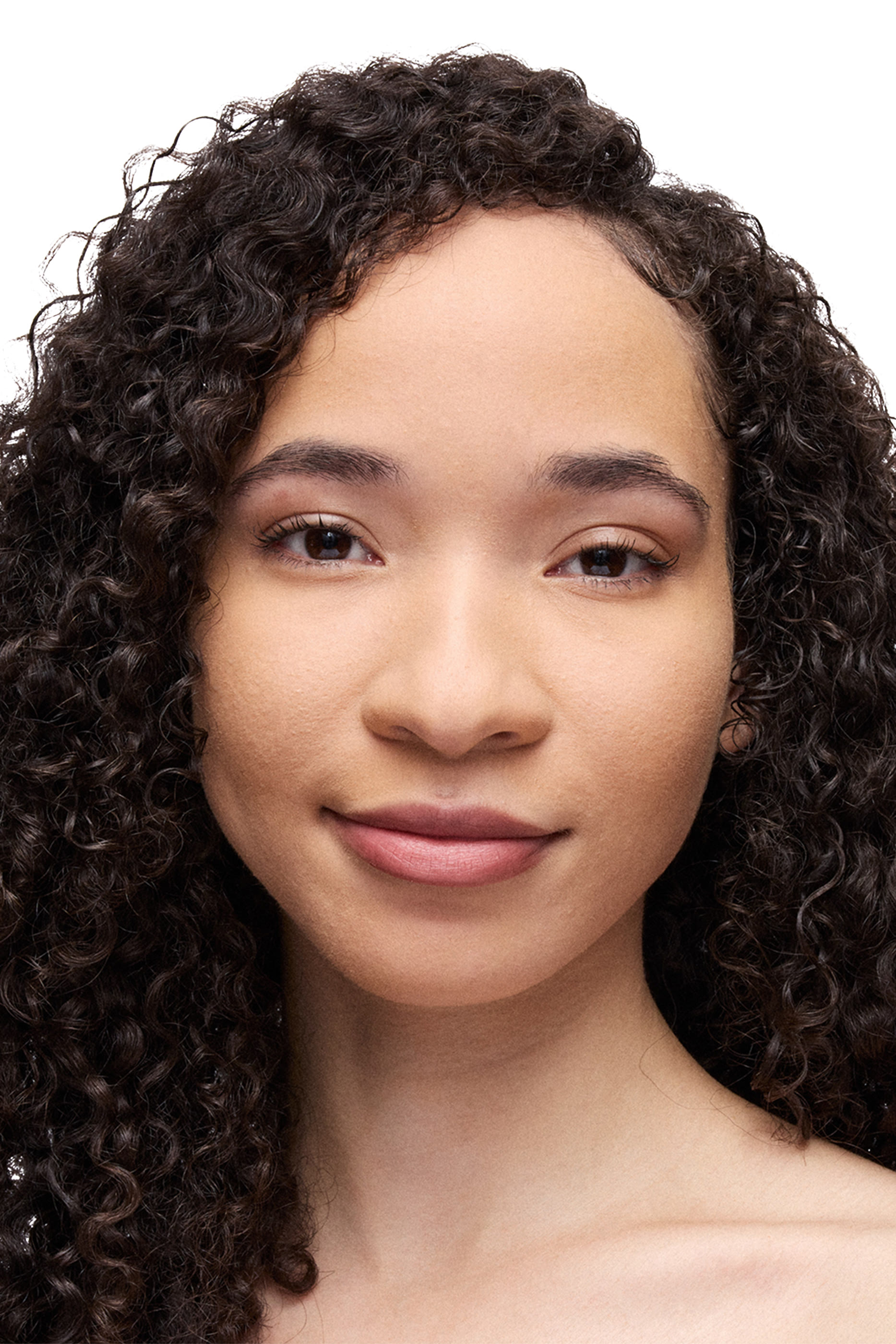 بودرة أساس ستوديو فيكس بلاس