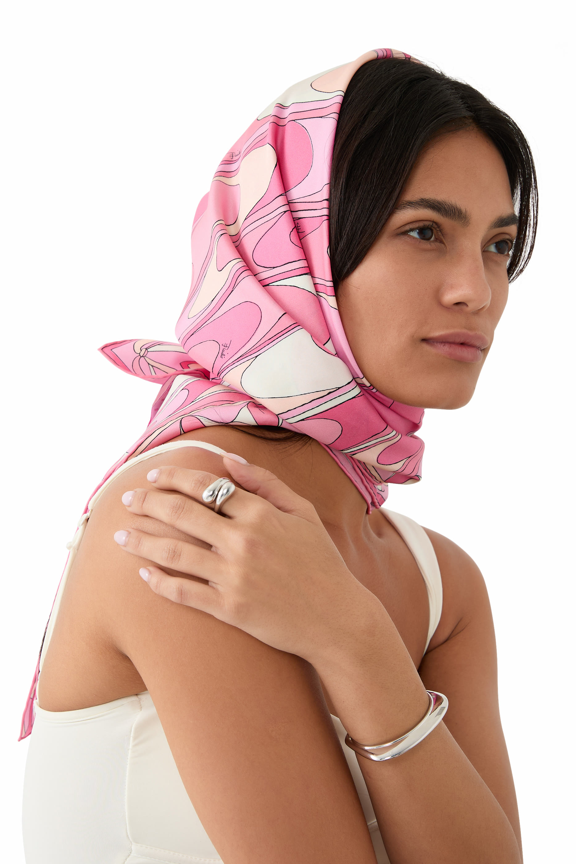 وشاح حرير تويل