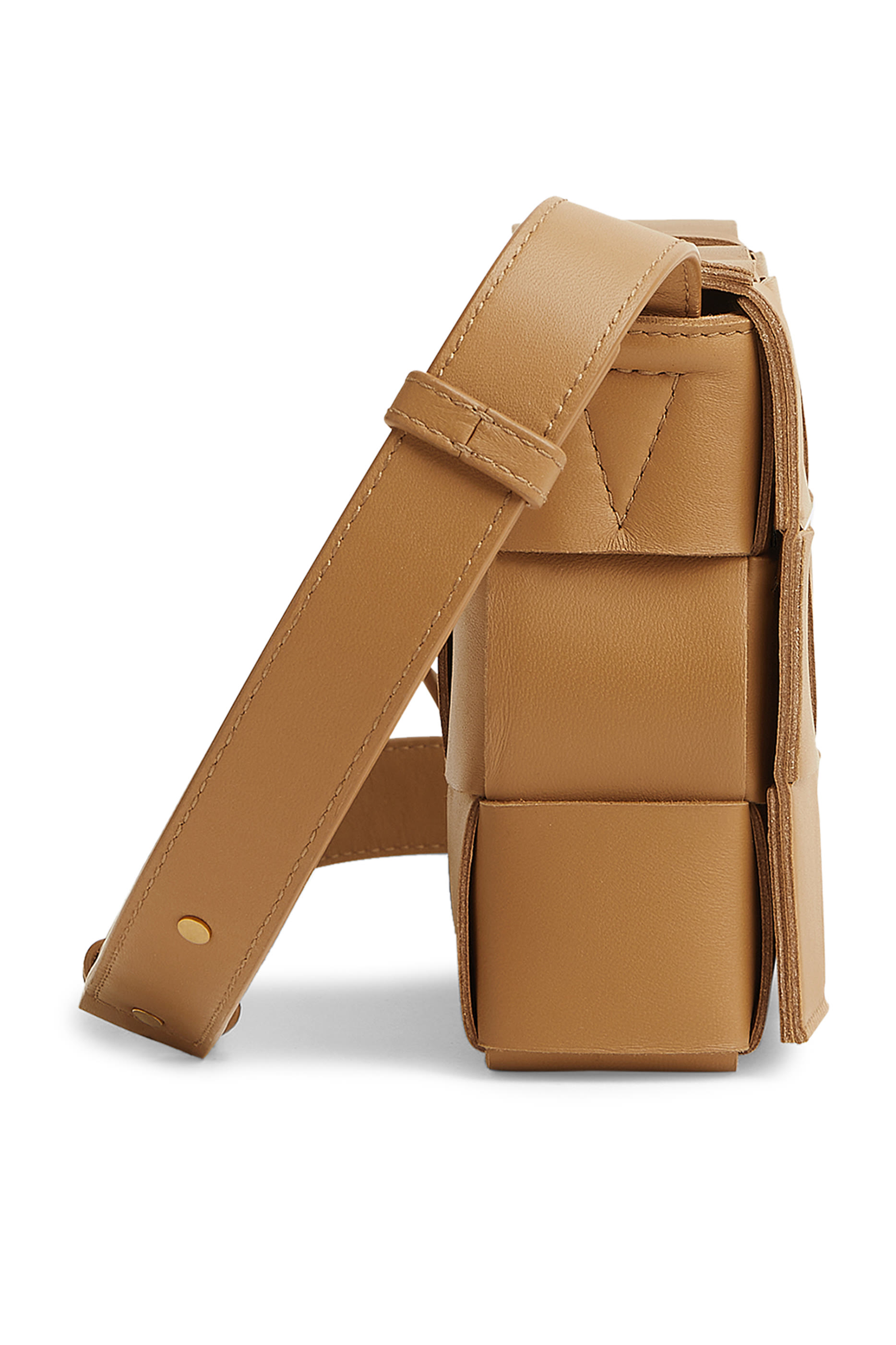 حقيبة كاسيت بتصميم مبطن