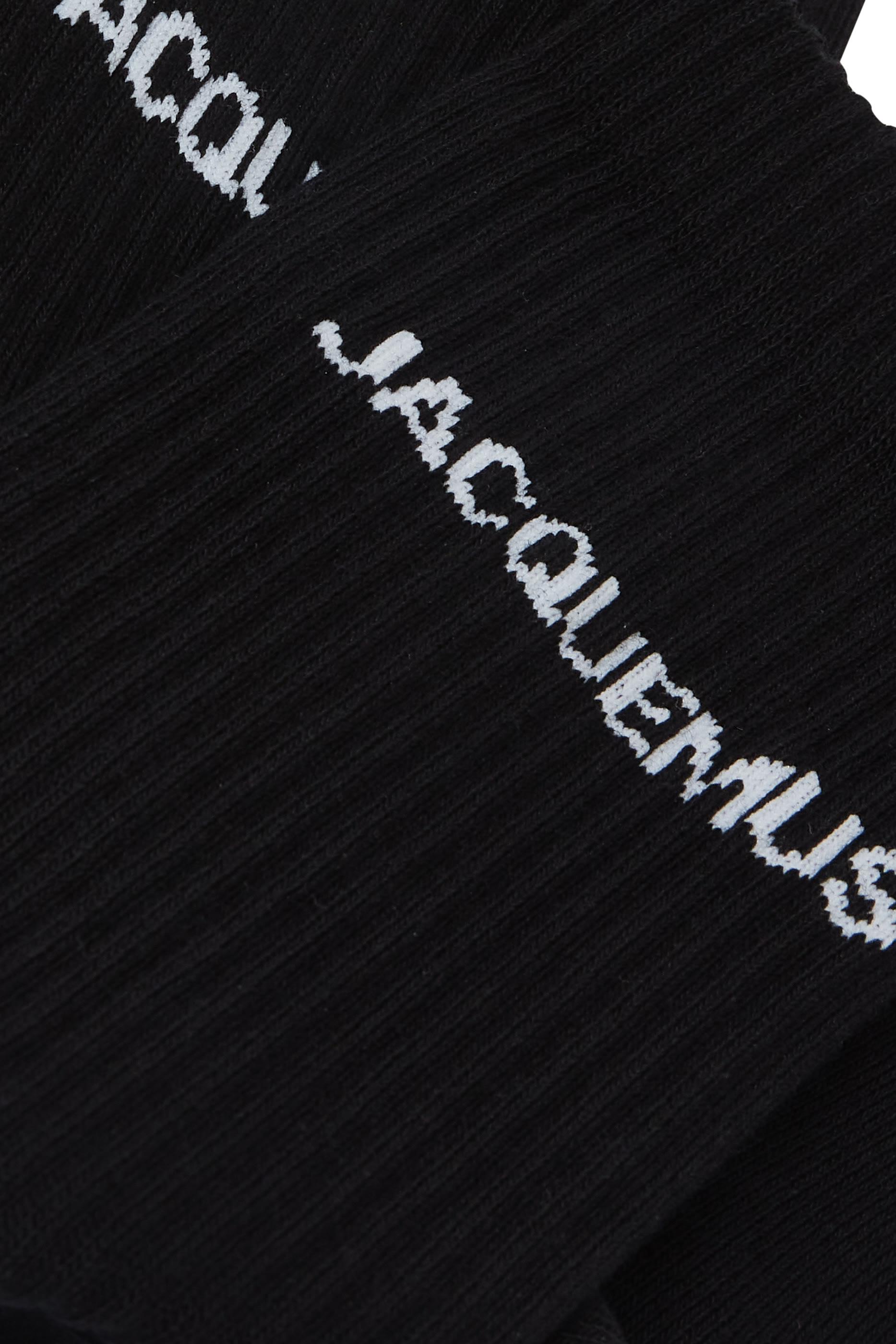 جوارب بشعار الماركة