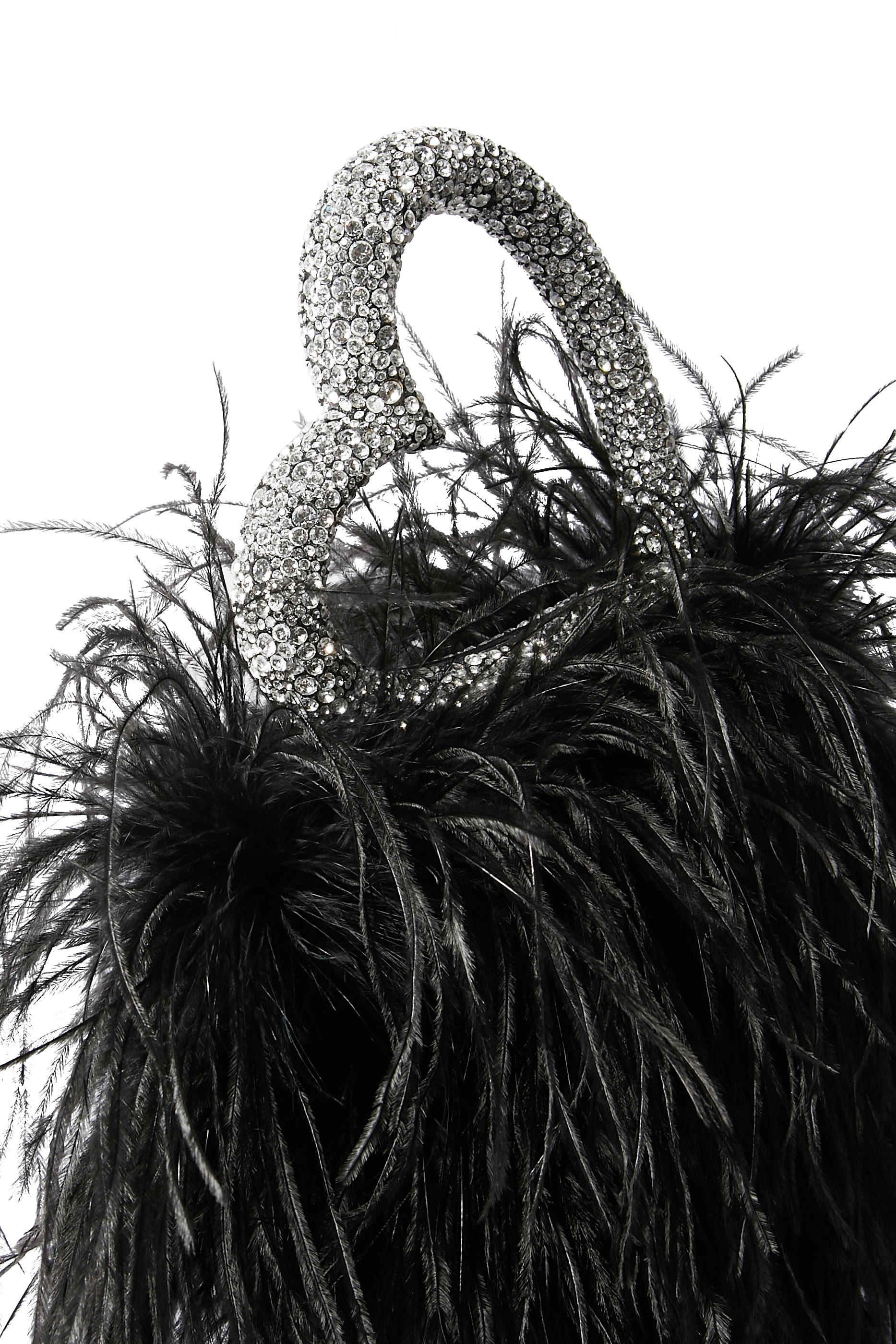 حقيبة صغيرة لوف مزينة بريش