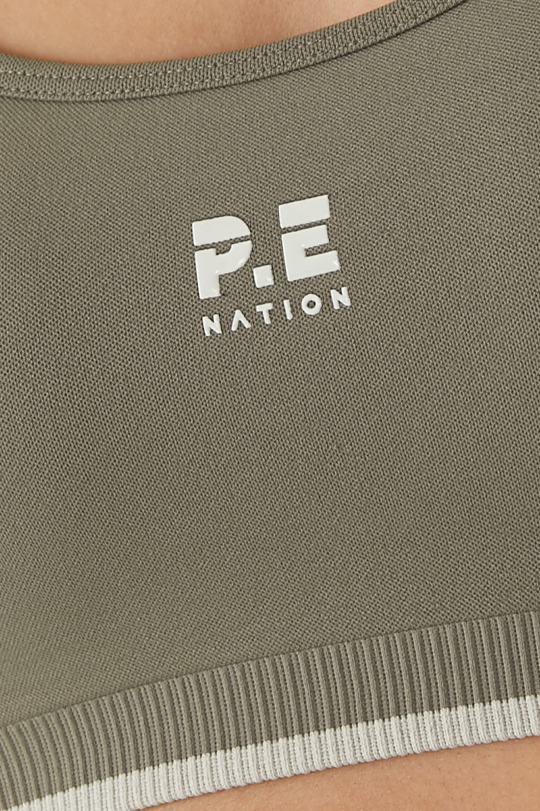 حمالة صدر ريستور بلا حياكة بياقة عميقة