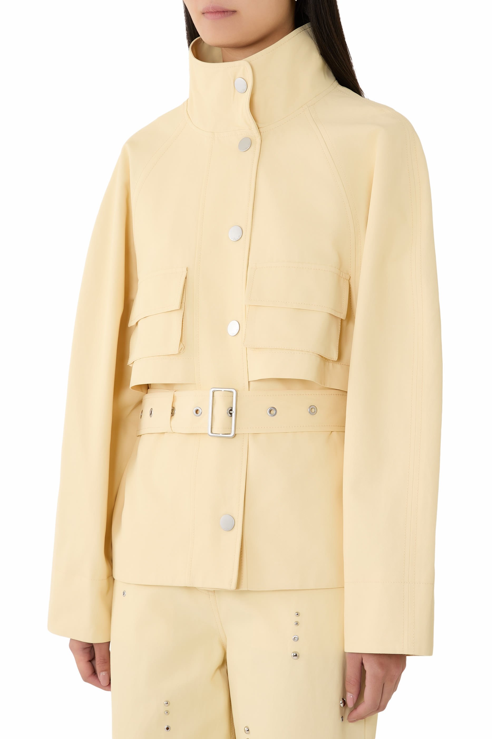 جاكيت بتصميم عملي بحزام