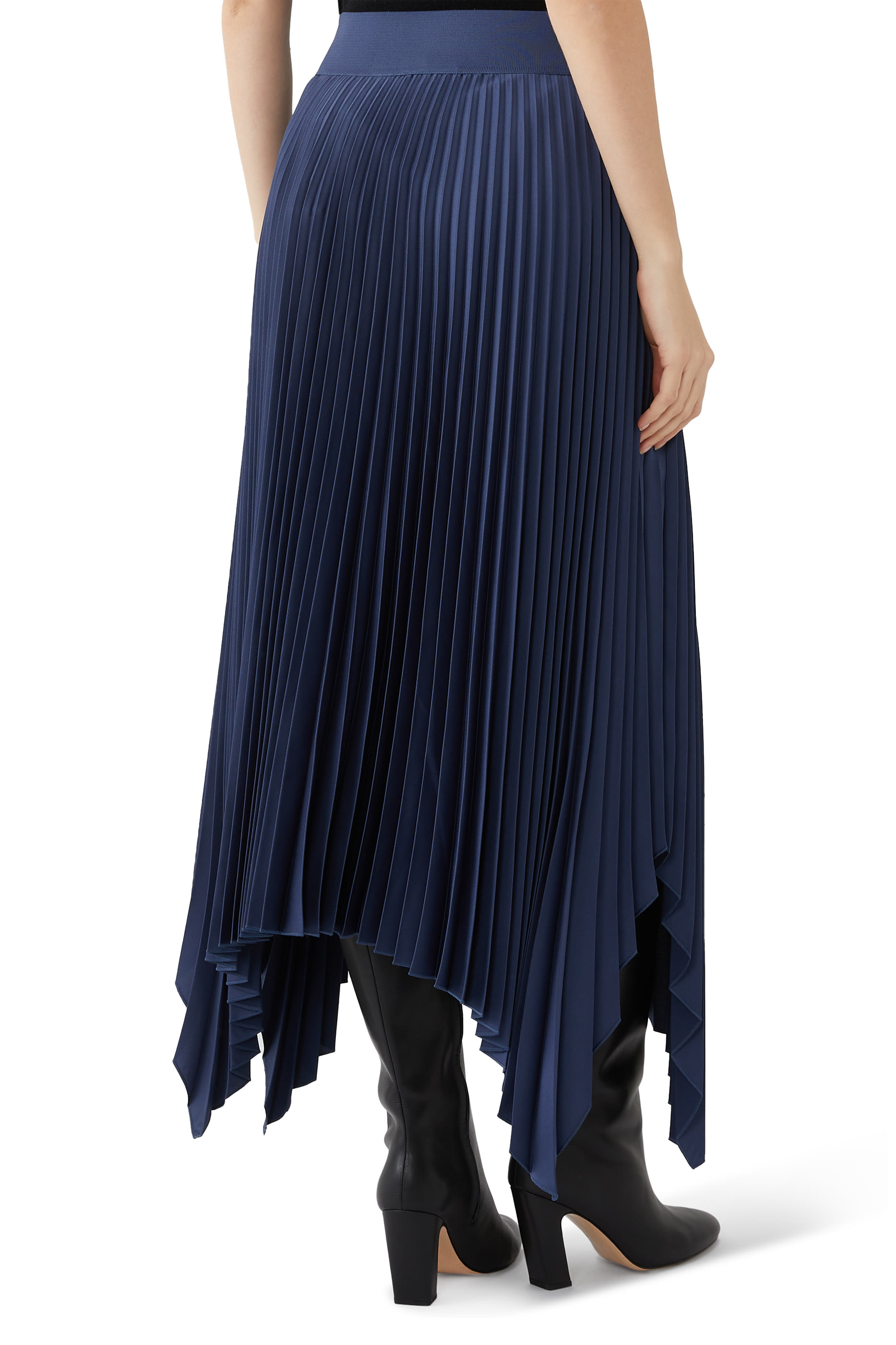 تنورة أدي بتفاصيل بليسيه  نسيج تريكو 