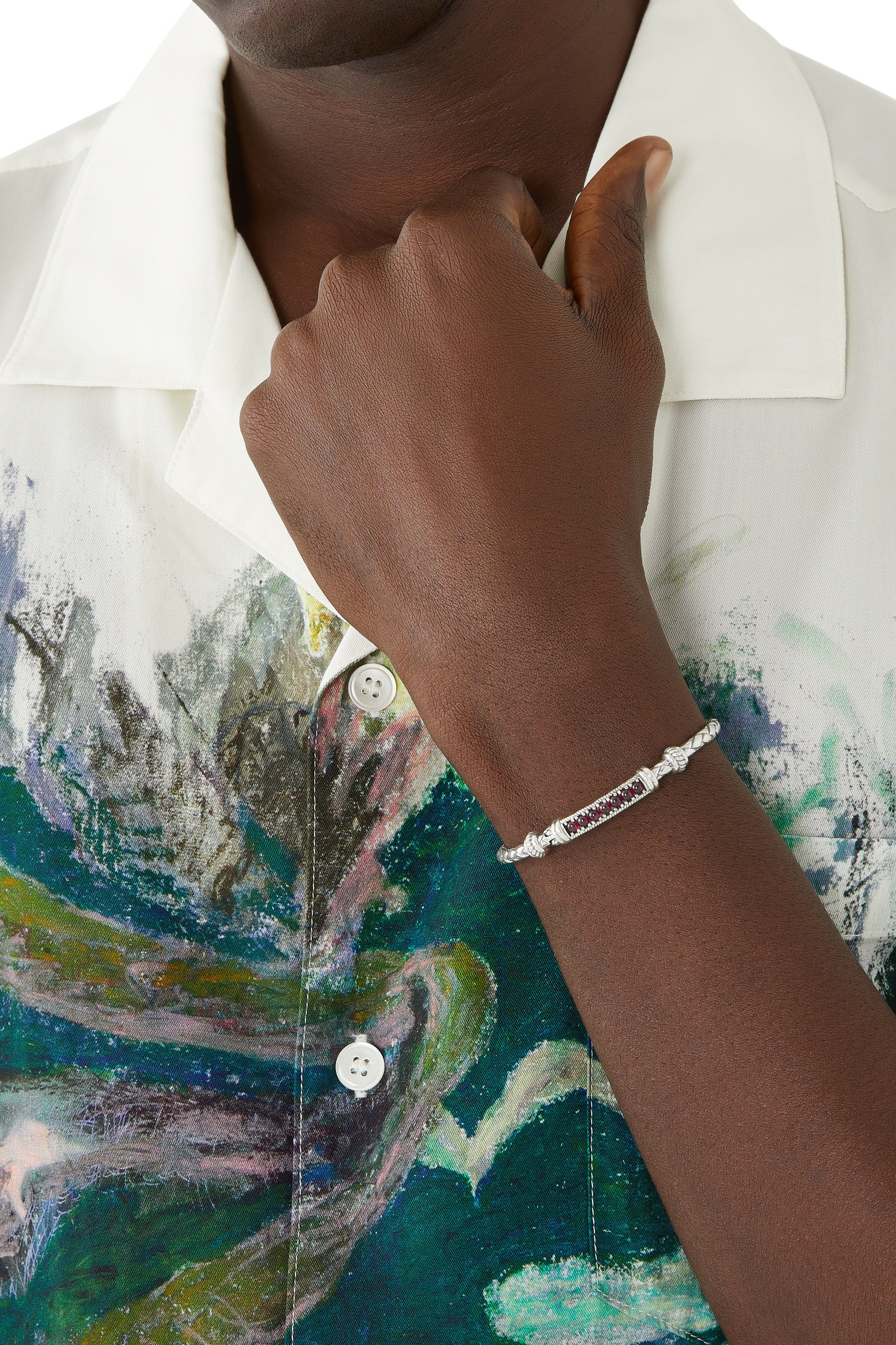 سوار منفرد مجدول مرصع بأحجار عقيق كابوشون، فضة