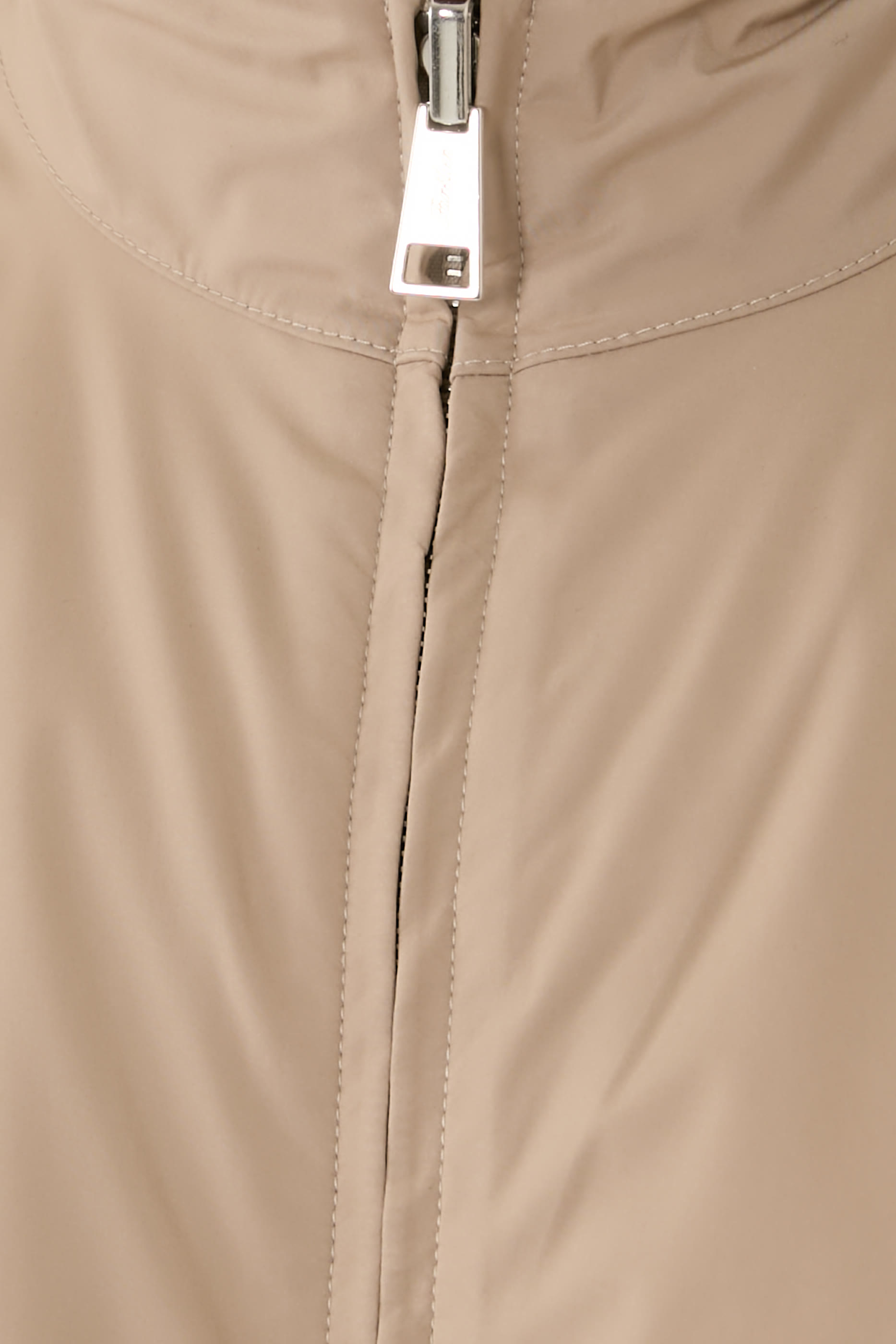 جيليه ريزورت بودي وورمر بتصميم بوجهين