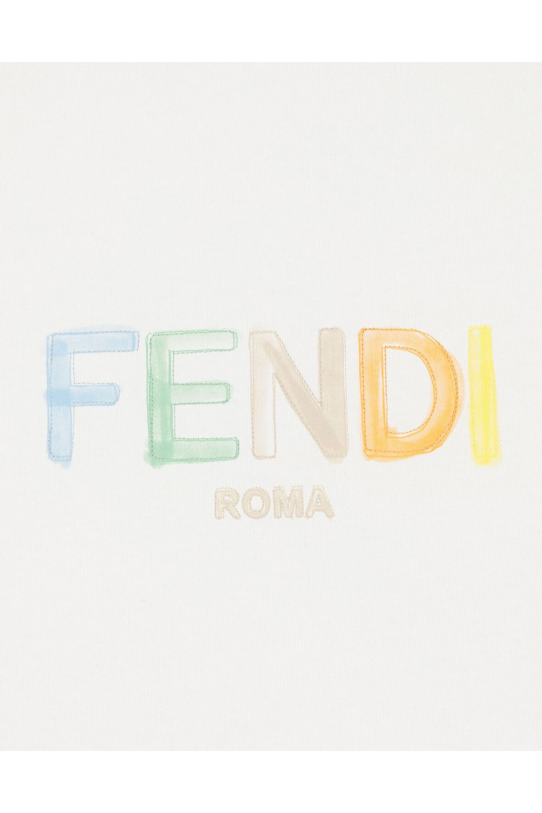 بطانية بشعار الماركة للأطفال