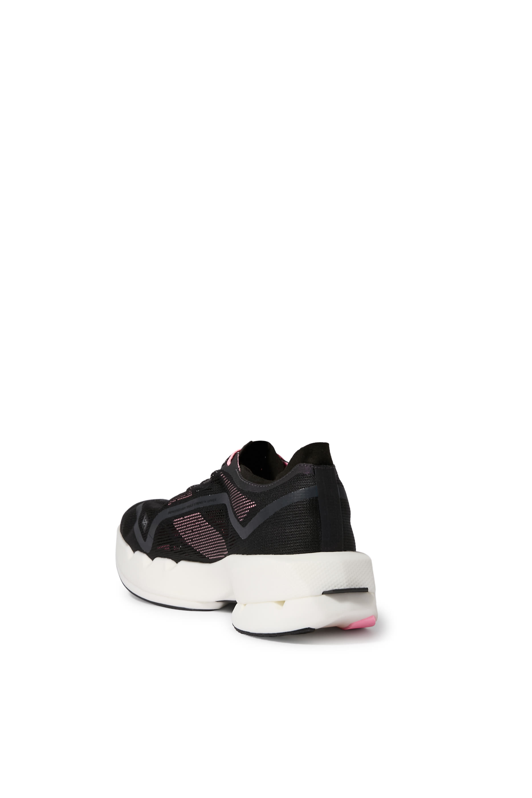 سنيكرز ارك-4 إليت بأربطة للإغلاق