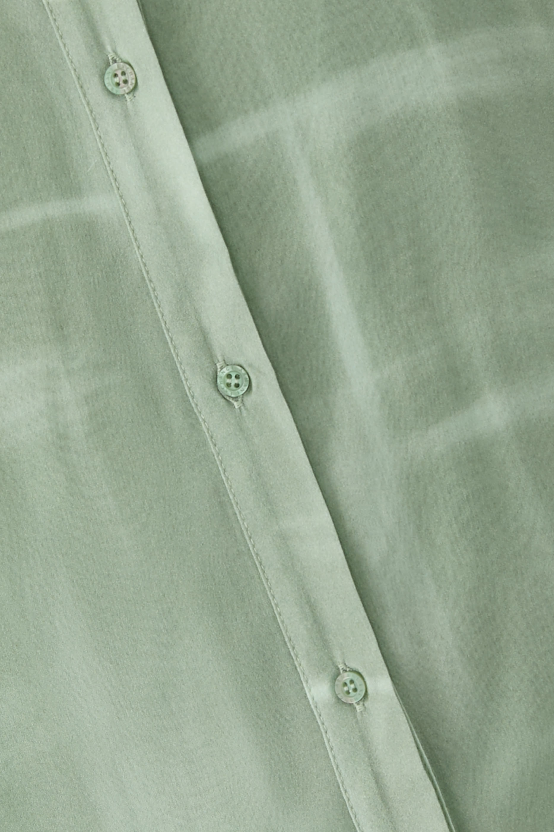 قميص بنقشة رخامية