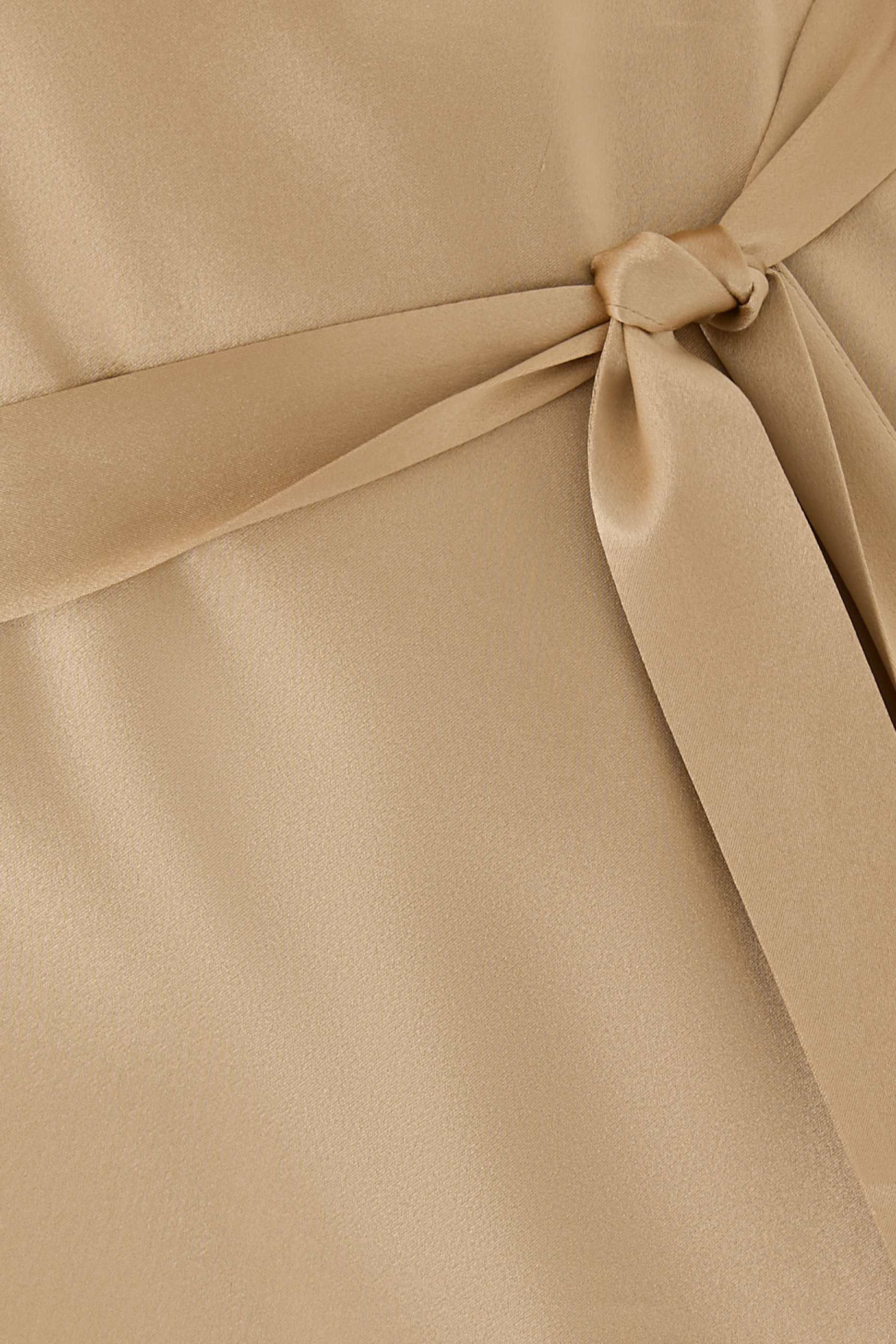 فستان غارنيير حرير ساتان