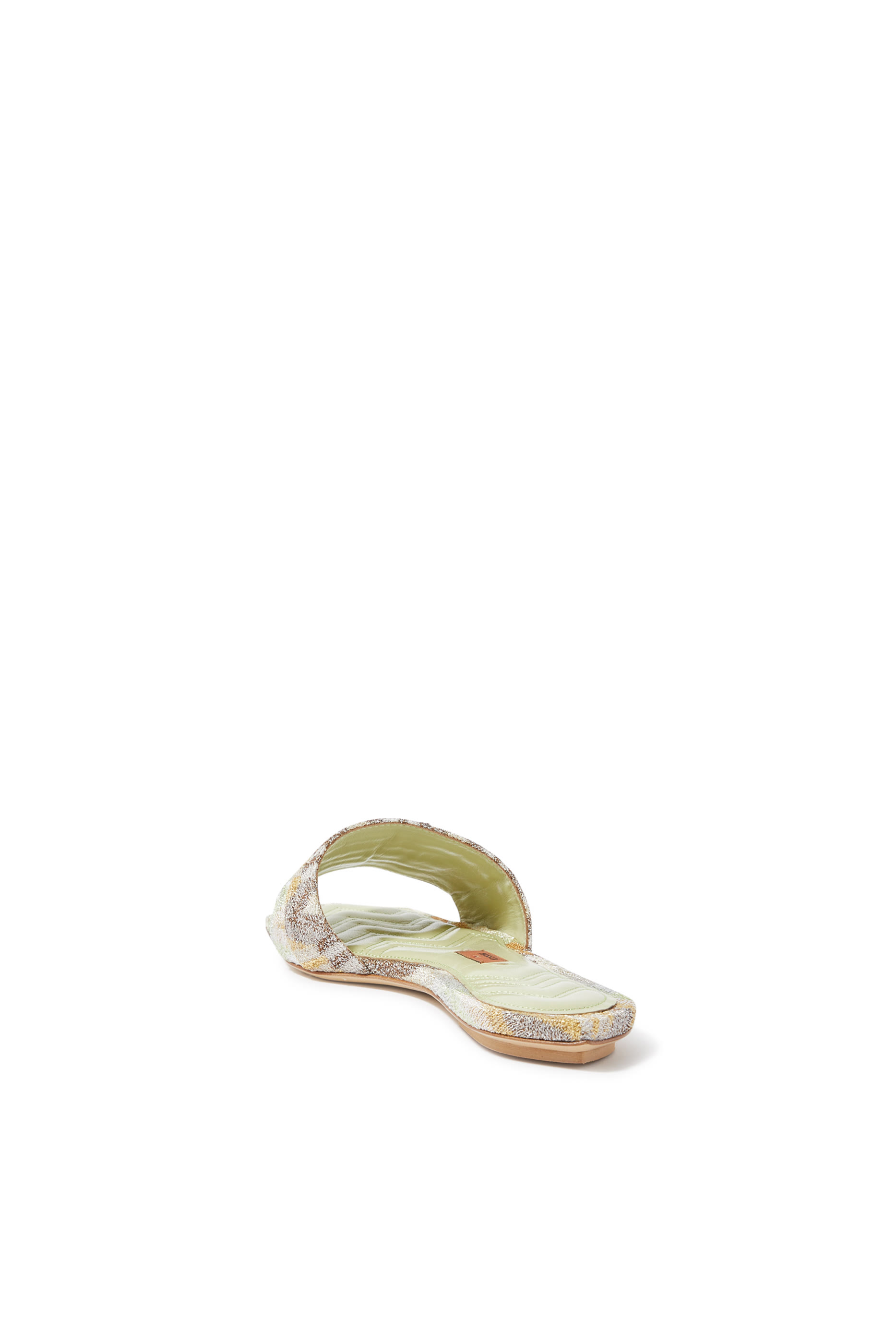 حذاء خفيف جيا بنعل مسطح