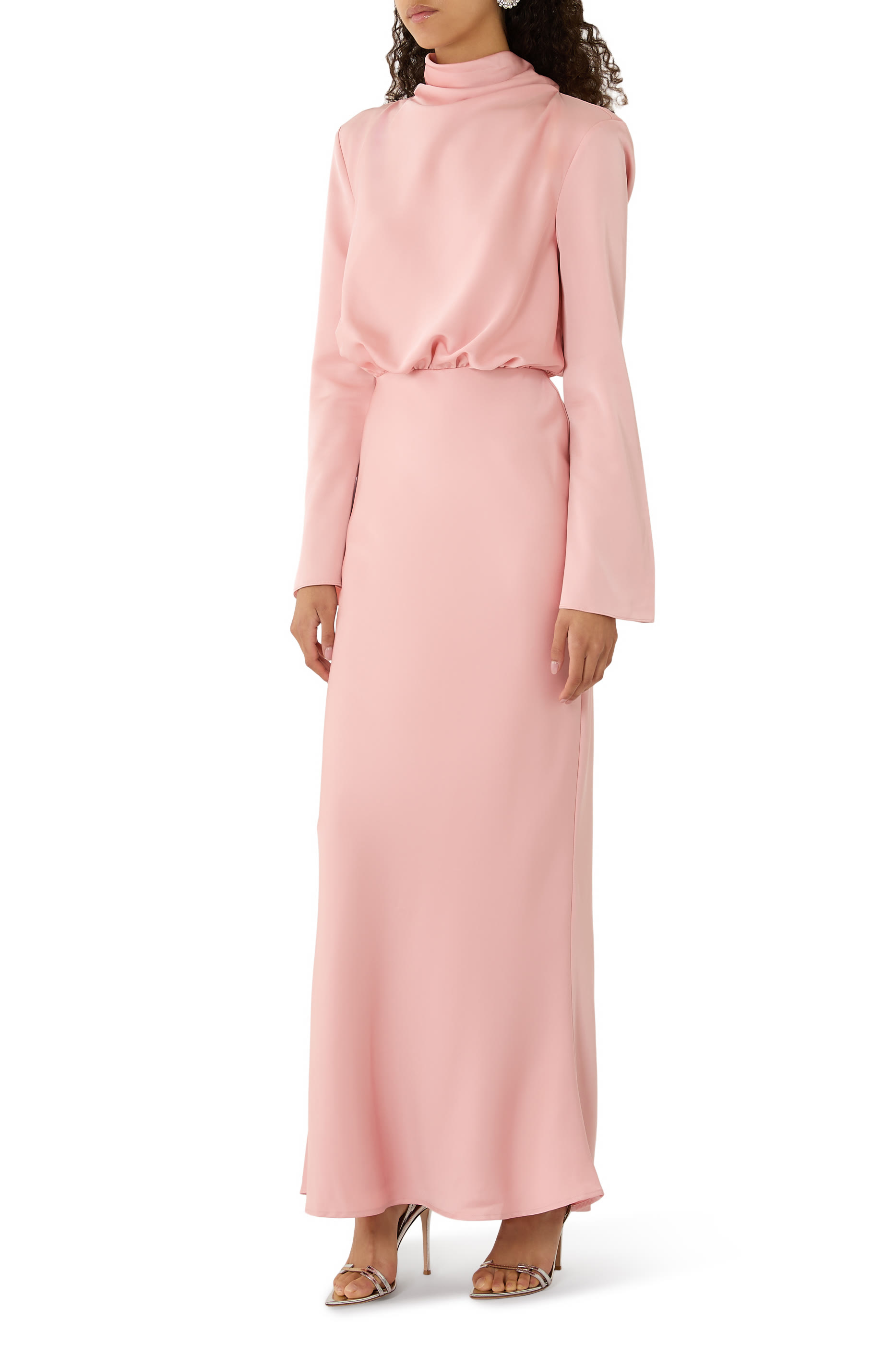 فستان سيلينا طويل بياقة عالية ستان