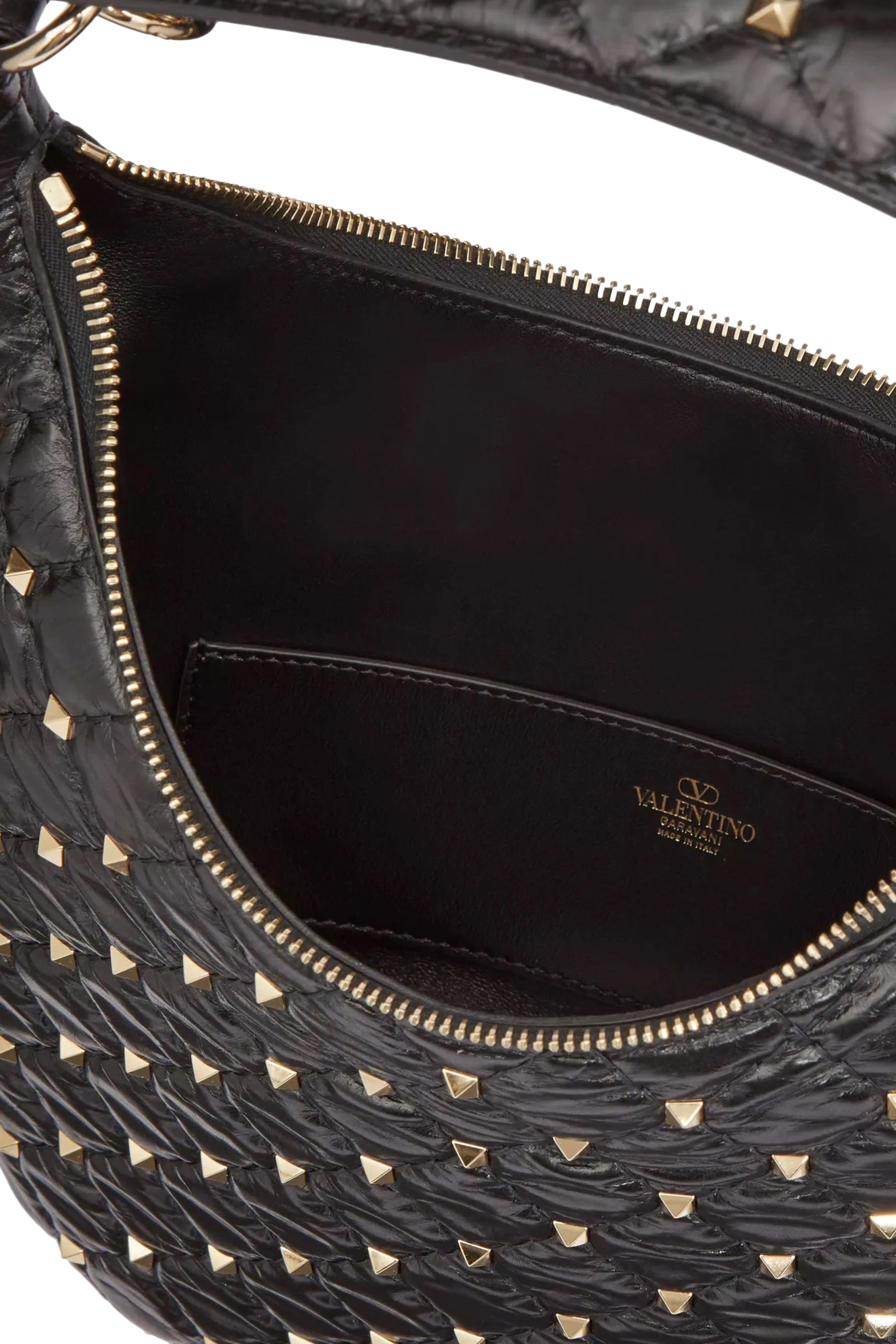 حقيبة هوبو صغيرة بحلي هرمية