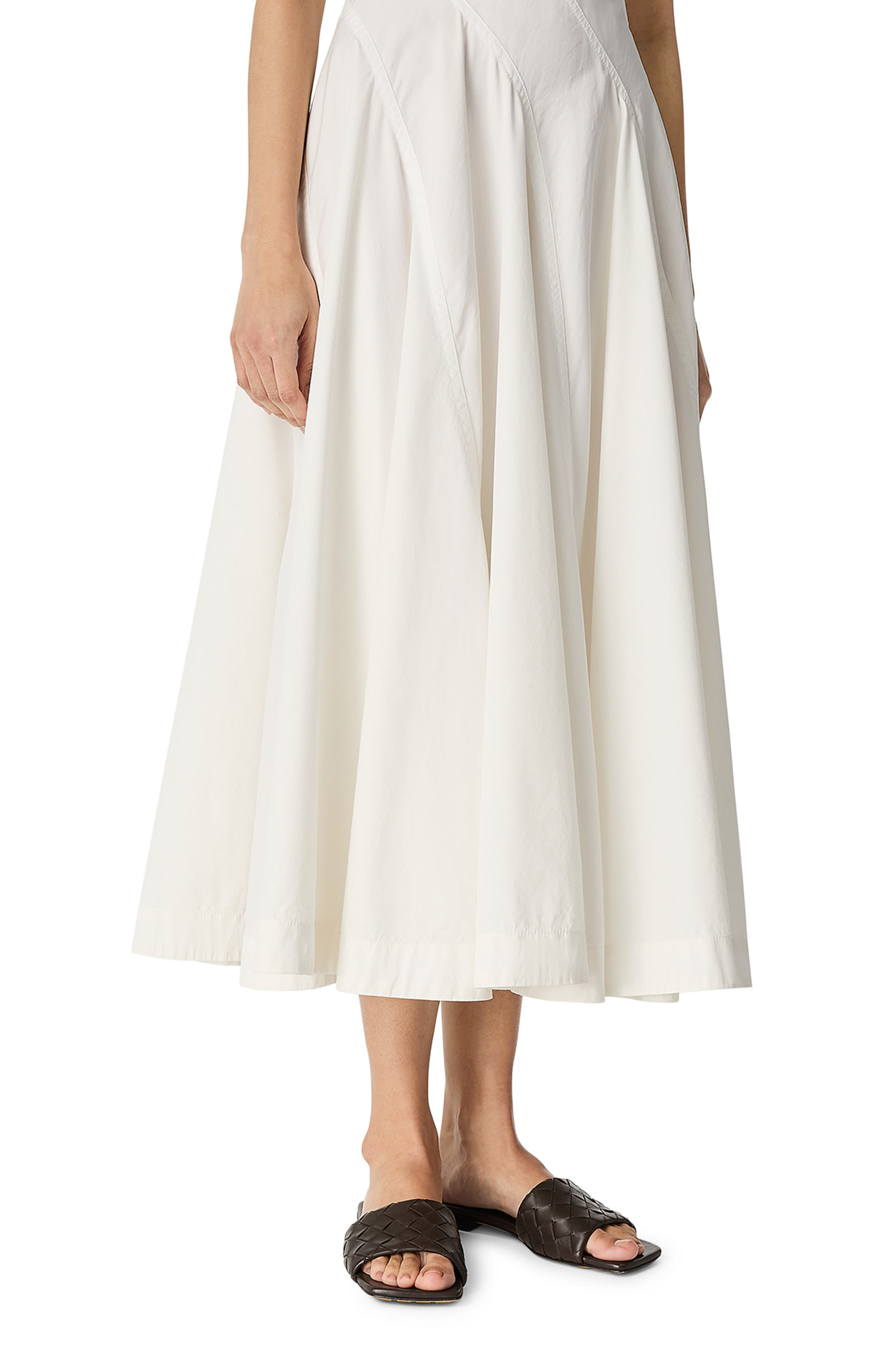 حذاء باركو مفتوح من الخلف بنعل مسطح