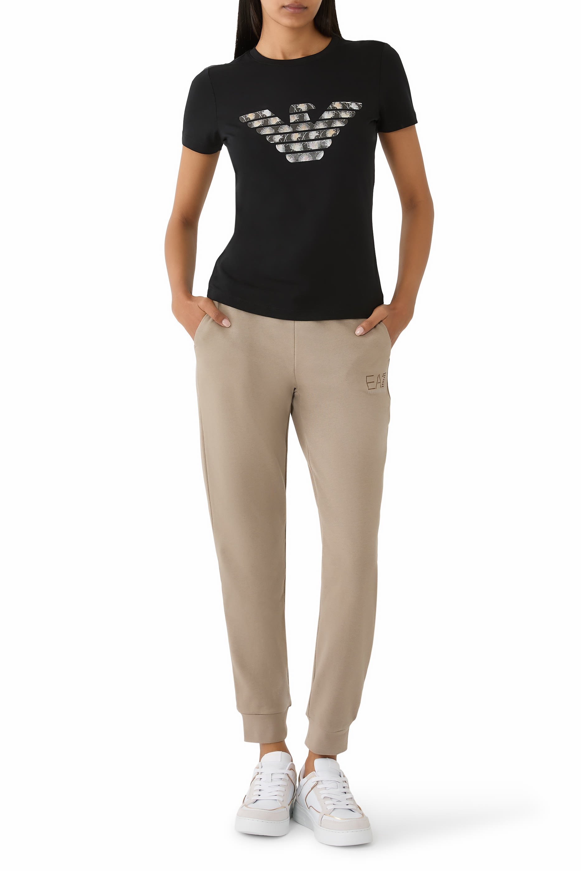 تيشيرت ايه اس في بقصة ضيقة وشعار الماركة بحجم كبير جبرسيه مطاطي