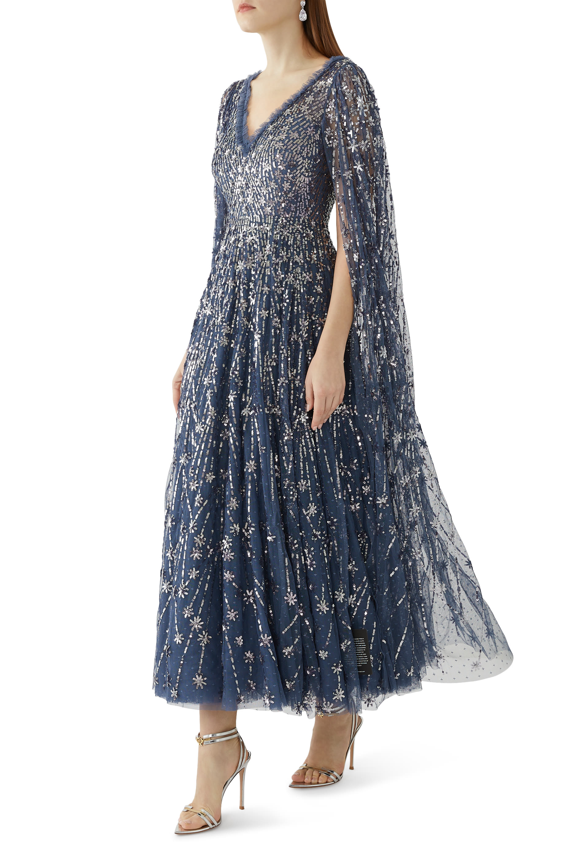 فستان سهرة كوميت بقصة بطول الكاحل