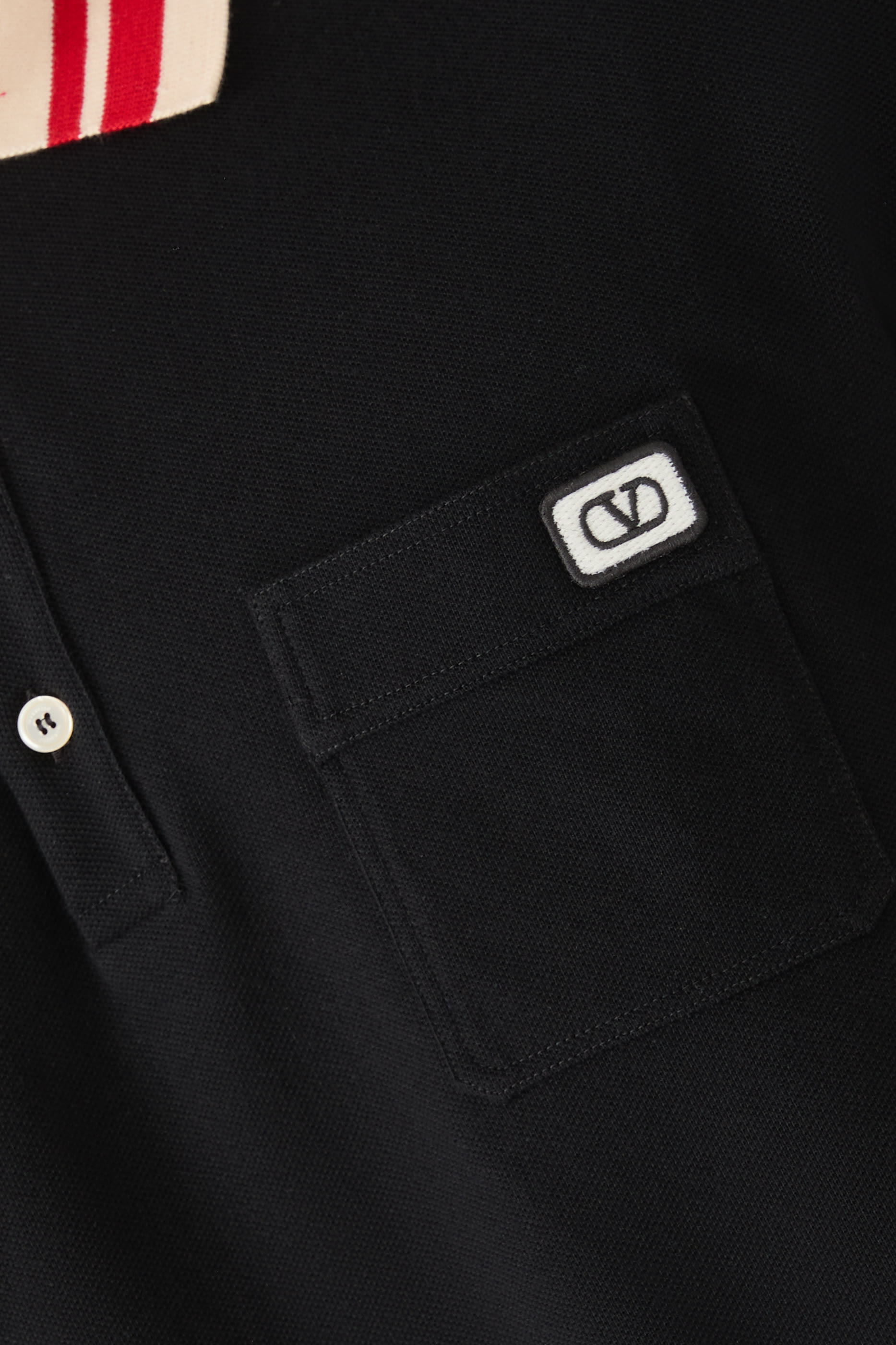 قميص بولو بيكيه برقعة شعار الماركة قطن