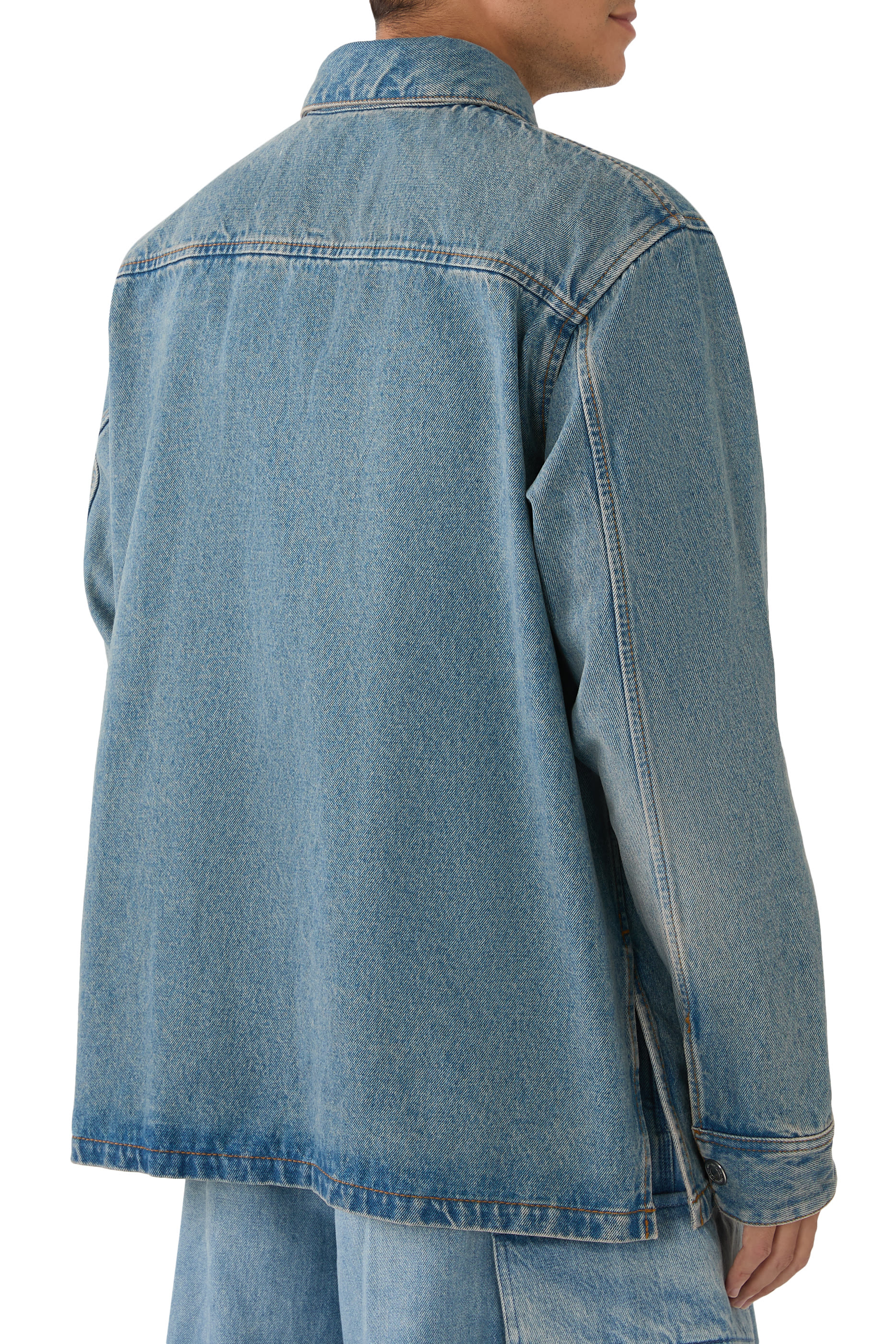 قميص بنمط جاكيت بشعار الماركة