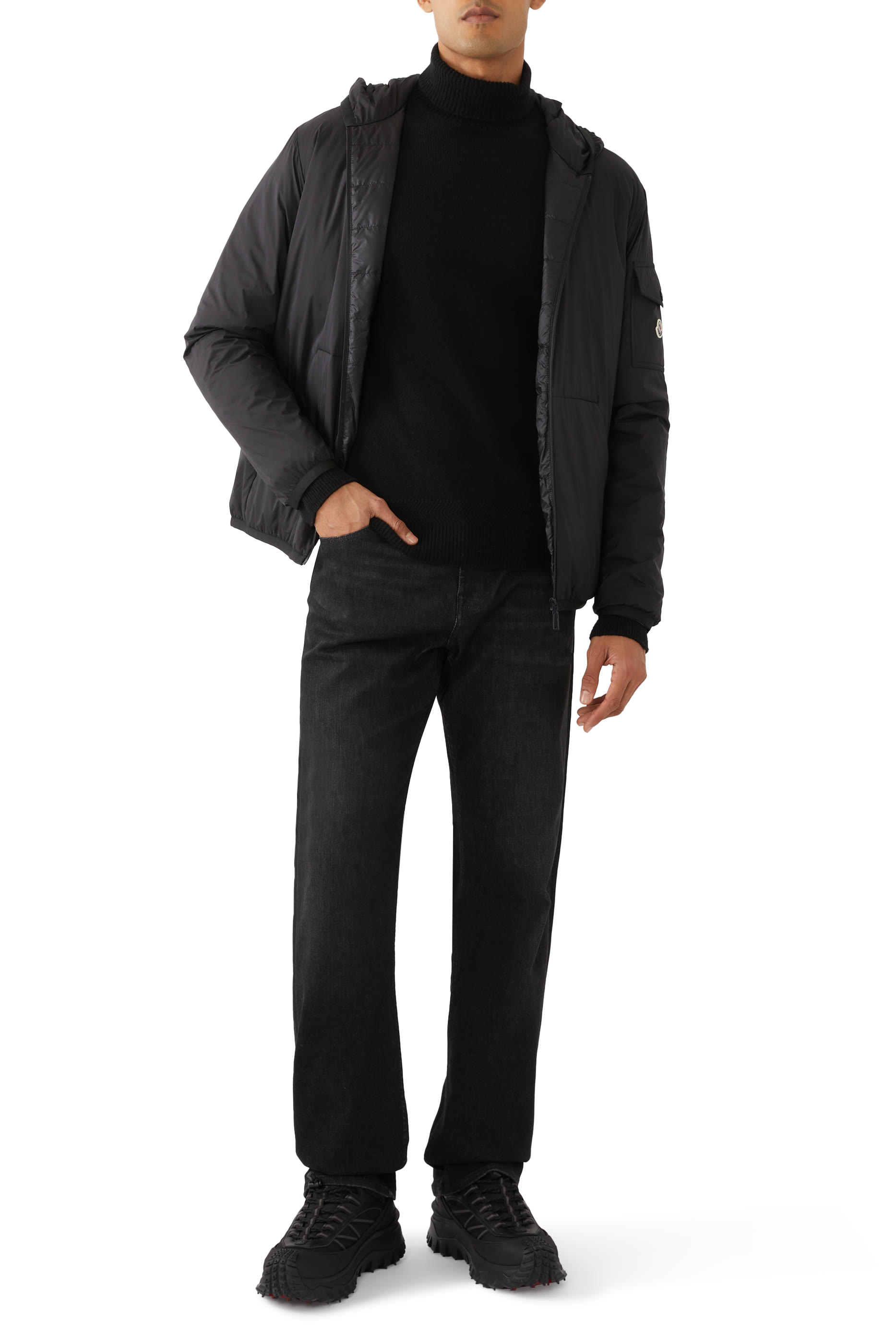 جاكيت مونتيينارد قصير مبطن بزغب بغطاء رأس