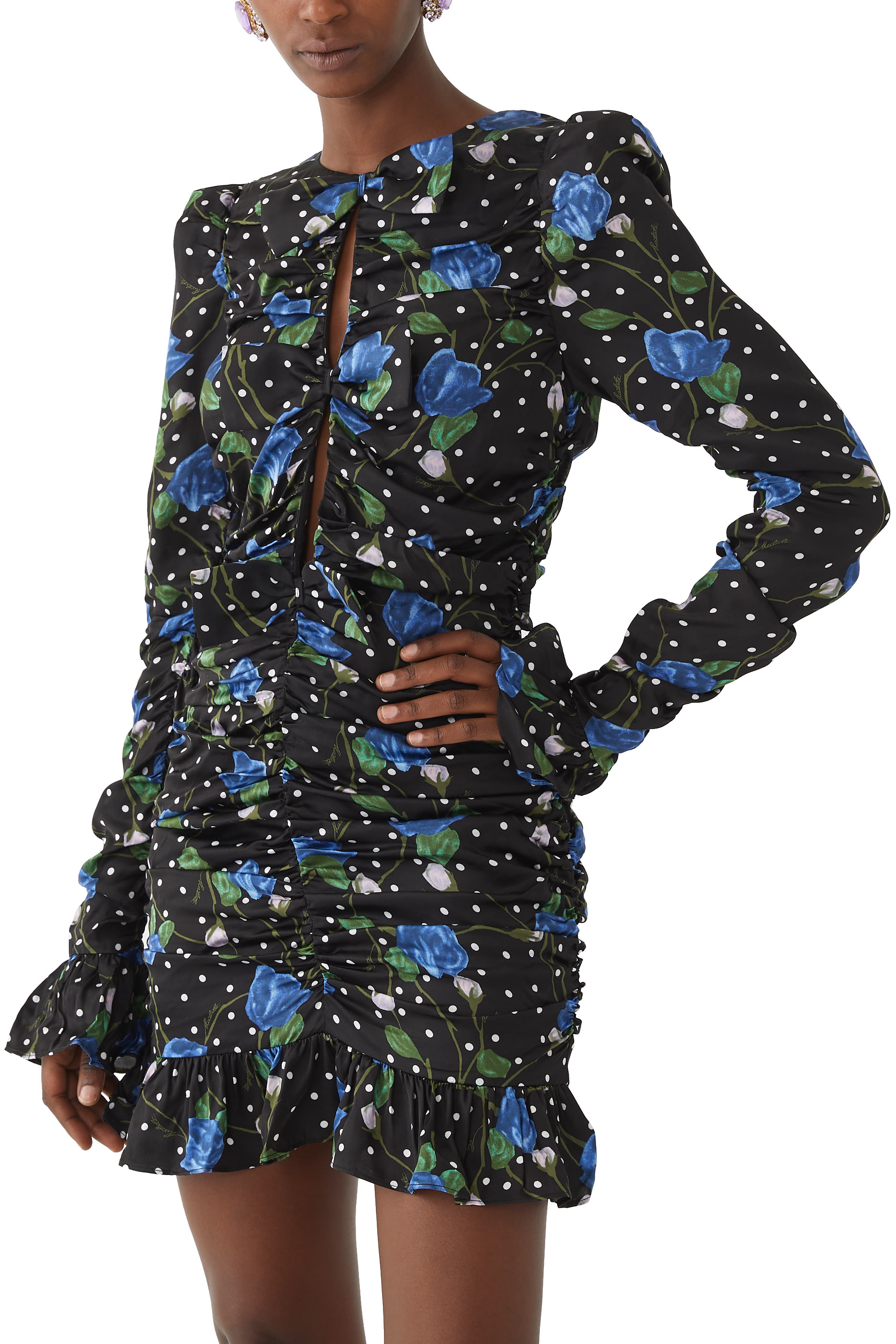 فستان ستان قصير بكشكش ونقشة