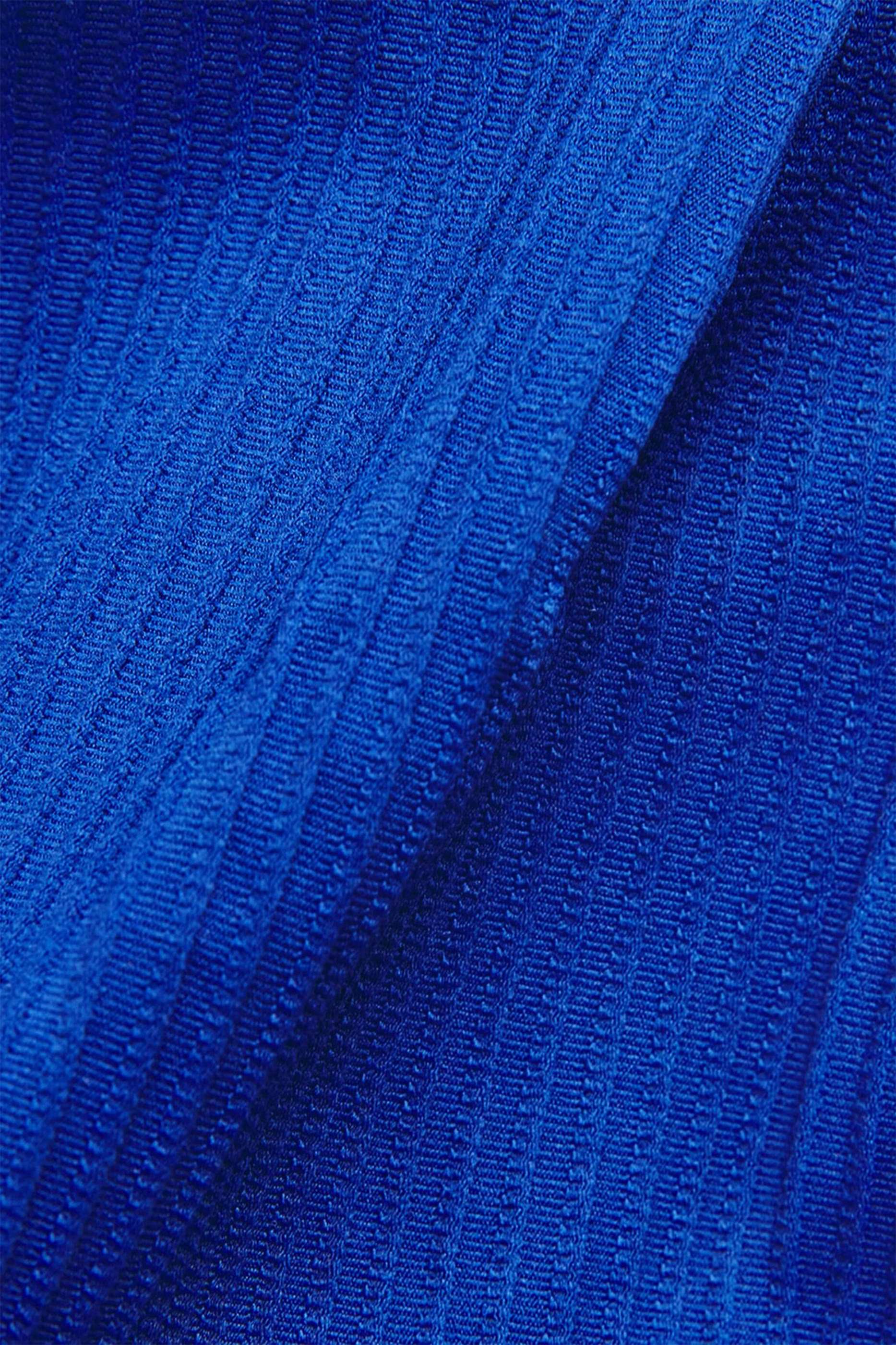 قطعة بيكيني بلاج مالا سفلية بقصة أعلى الساقين