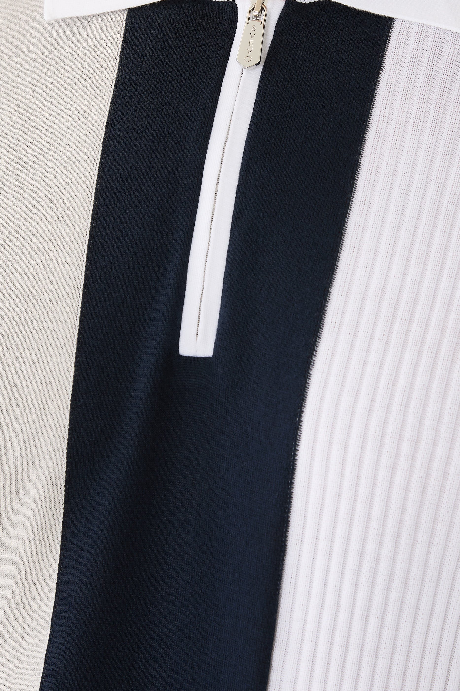 قميص بولو مخطط بنصف سحاب