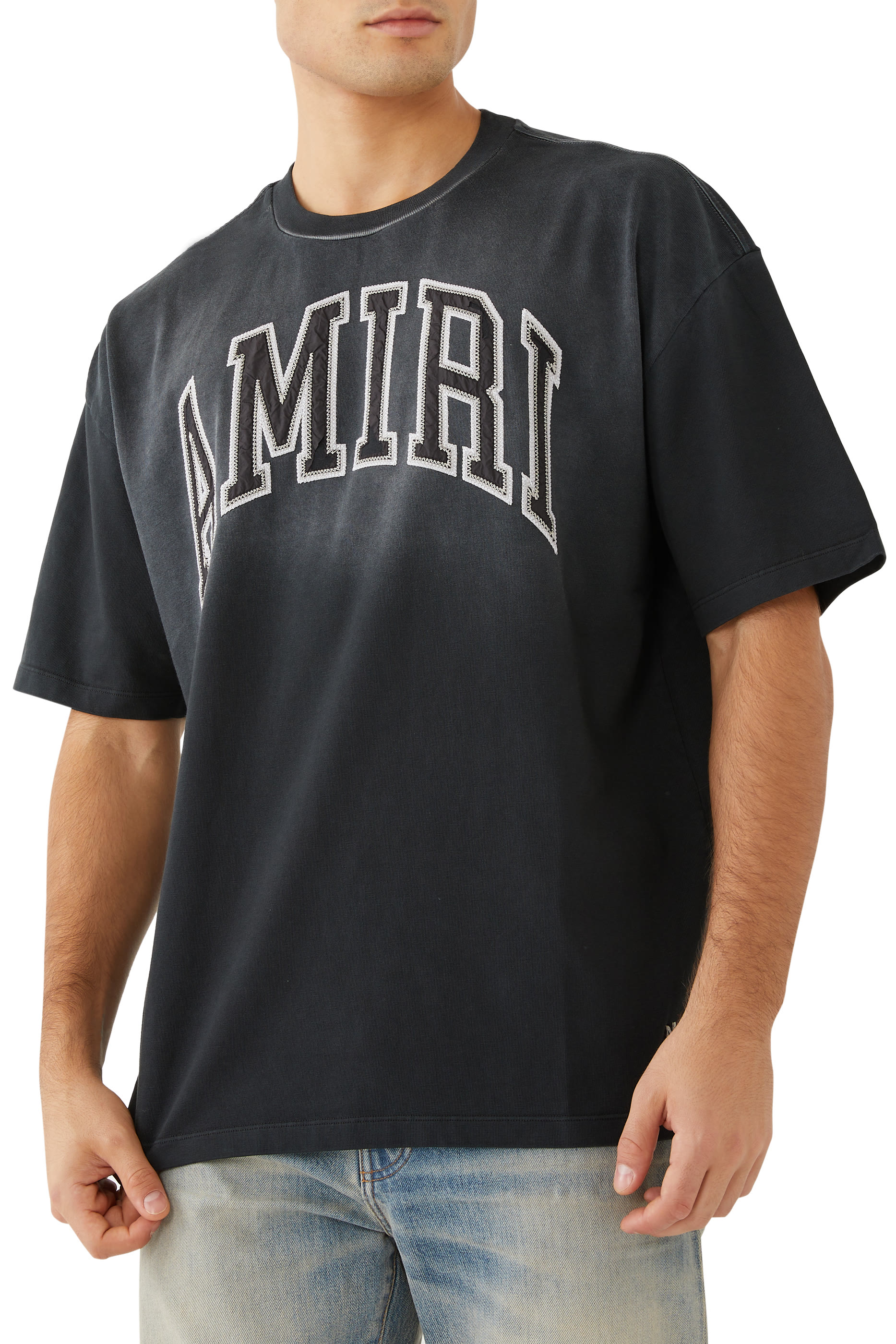 تيشيرت فينتج بقصة فضفاضة