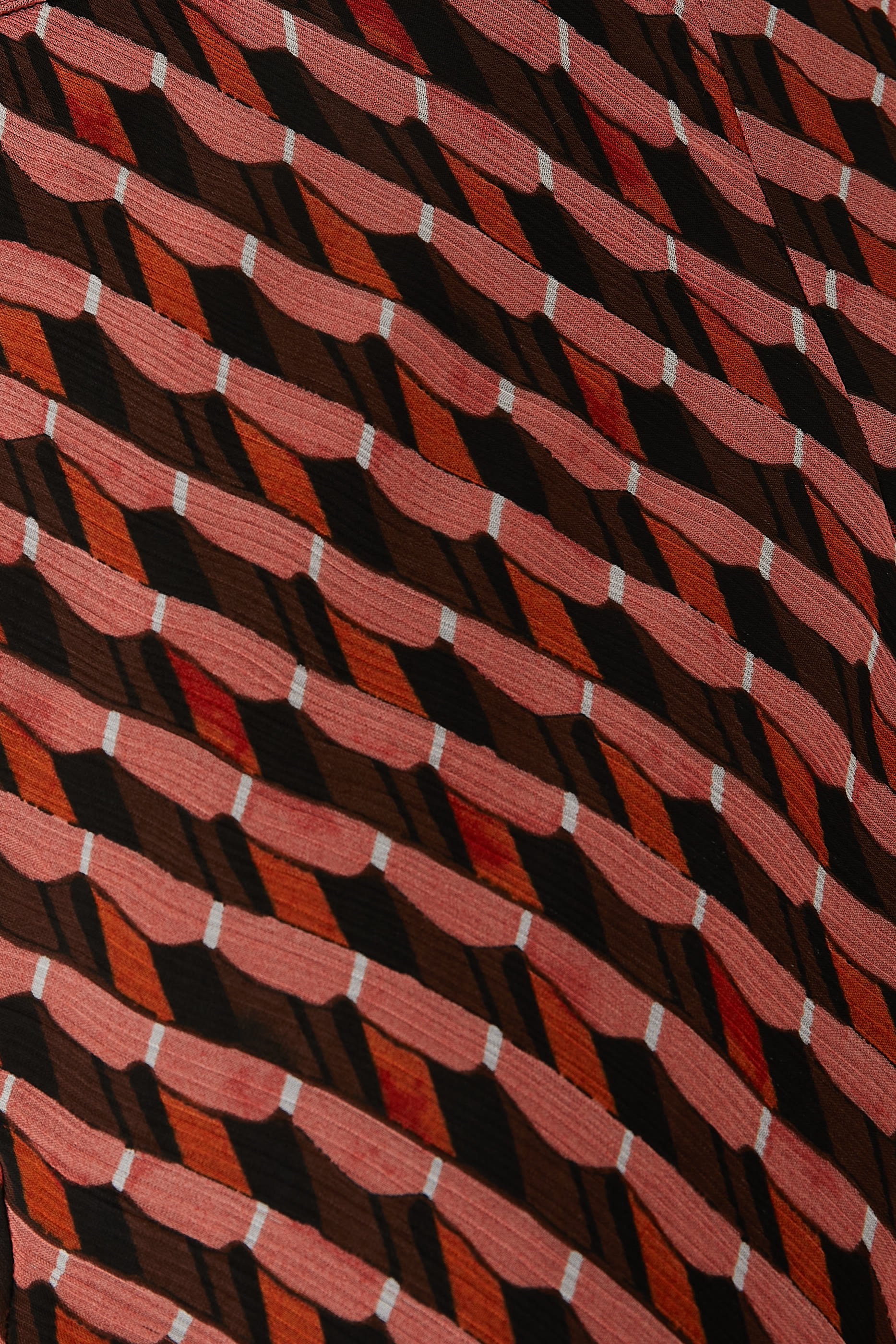 بنطال مارتينا بقصة مائلة وحافة واسعة