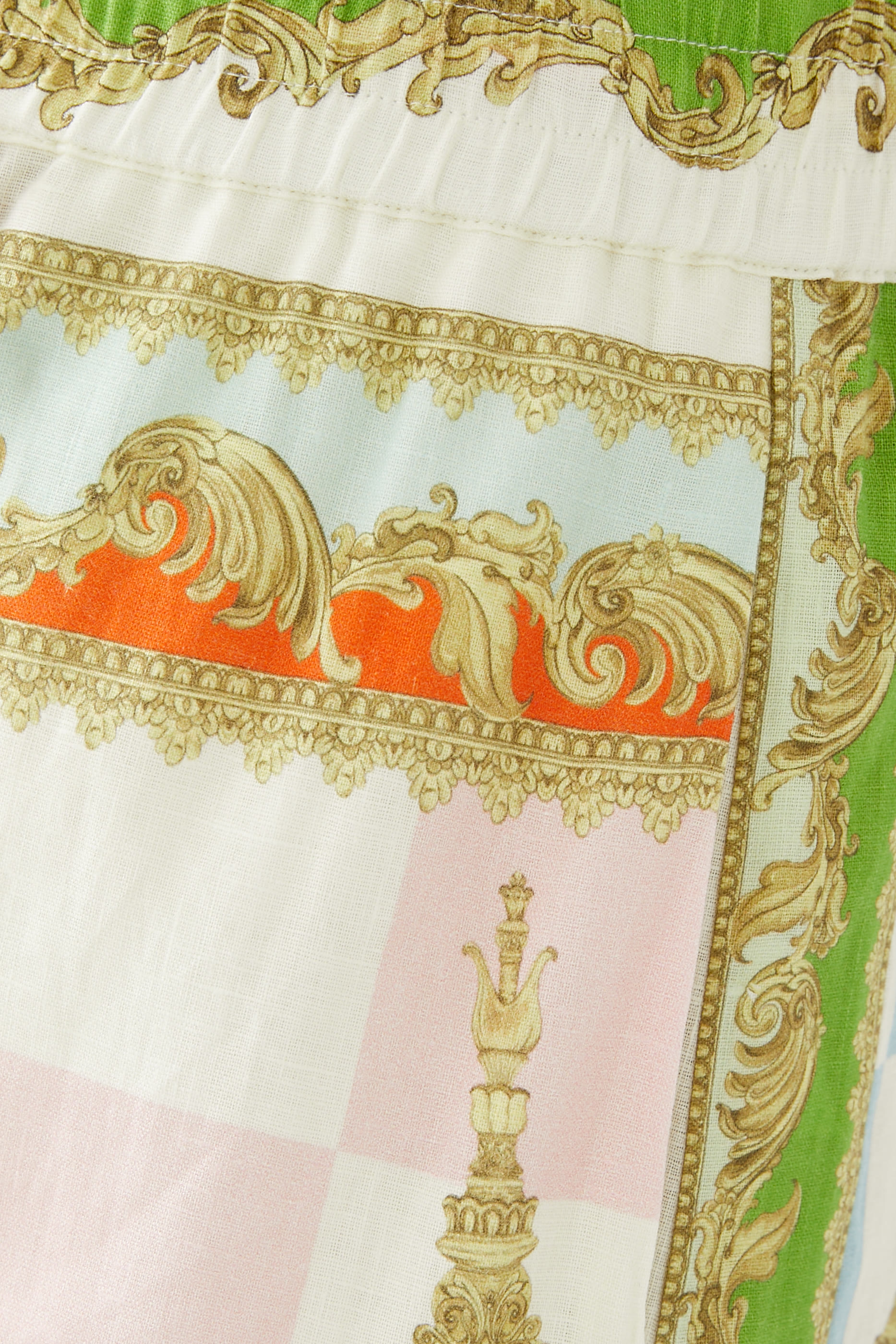 بنطال بطبعات شطرانج كتان