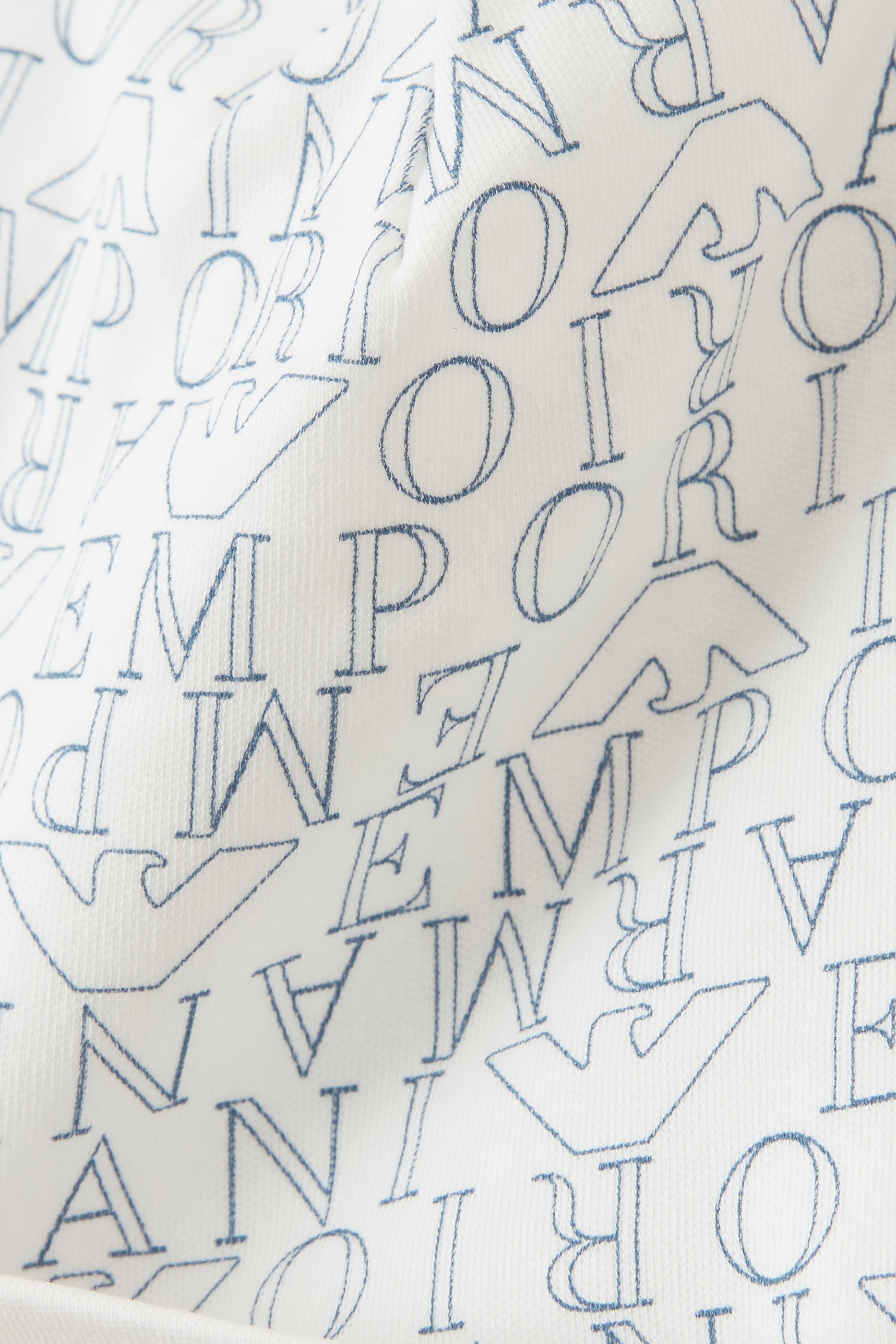 قبعة بيني بشعار الماركة للأطفال