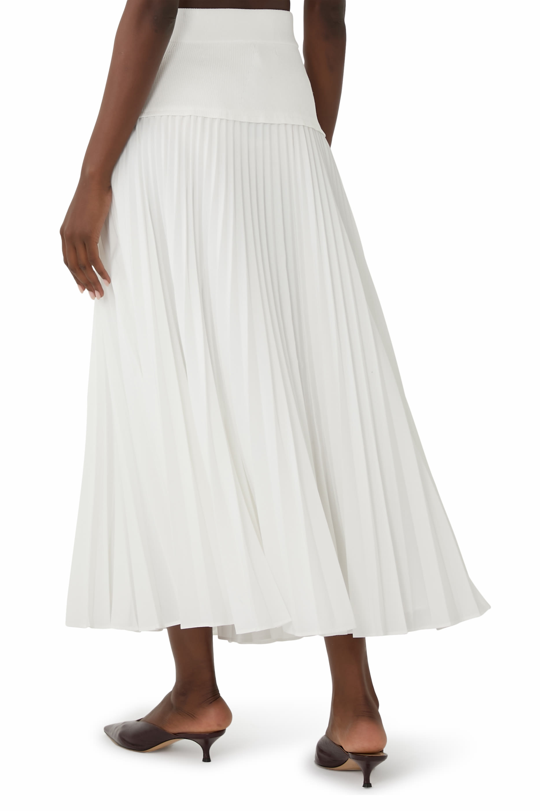 تنورة ستيلا بطيّات بحزام محاك