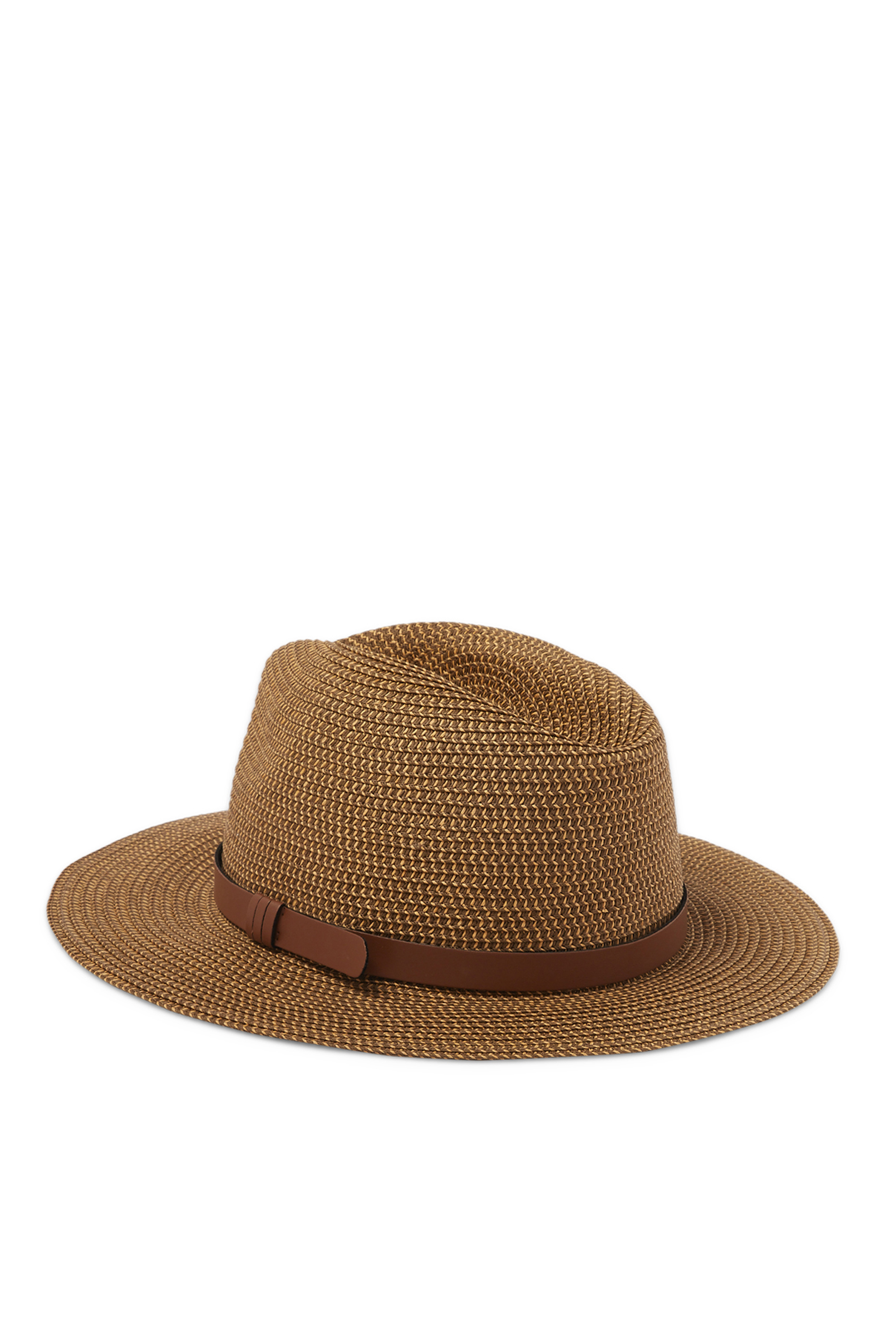 قبعة منسوجة من غزل الورق