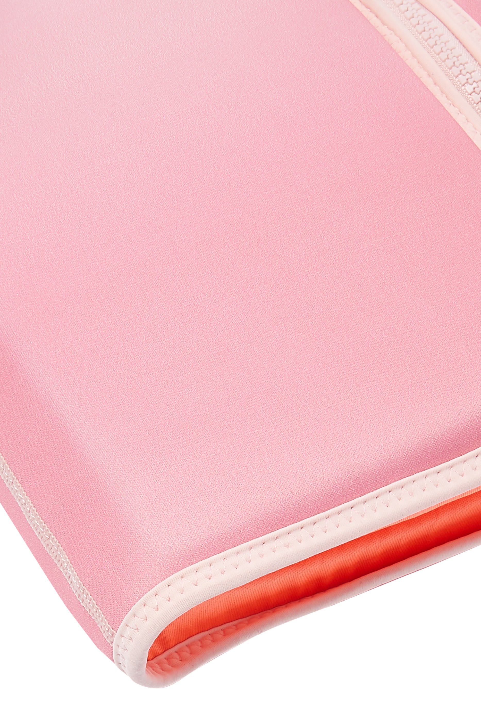 فيست سباحة بتصميم يونيكورن