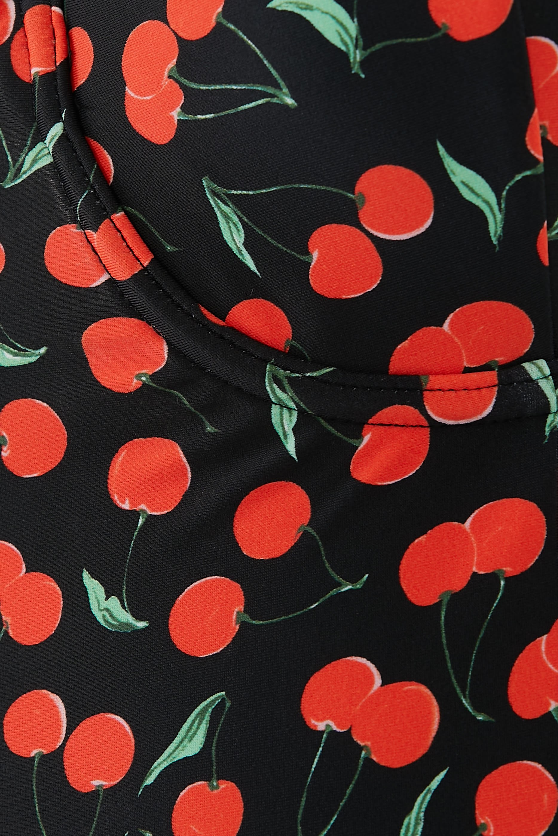 لباس سباحة قطعة واحدة بنقشة كرز