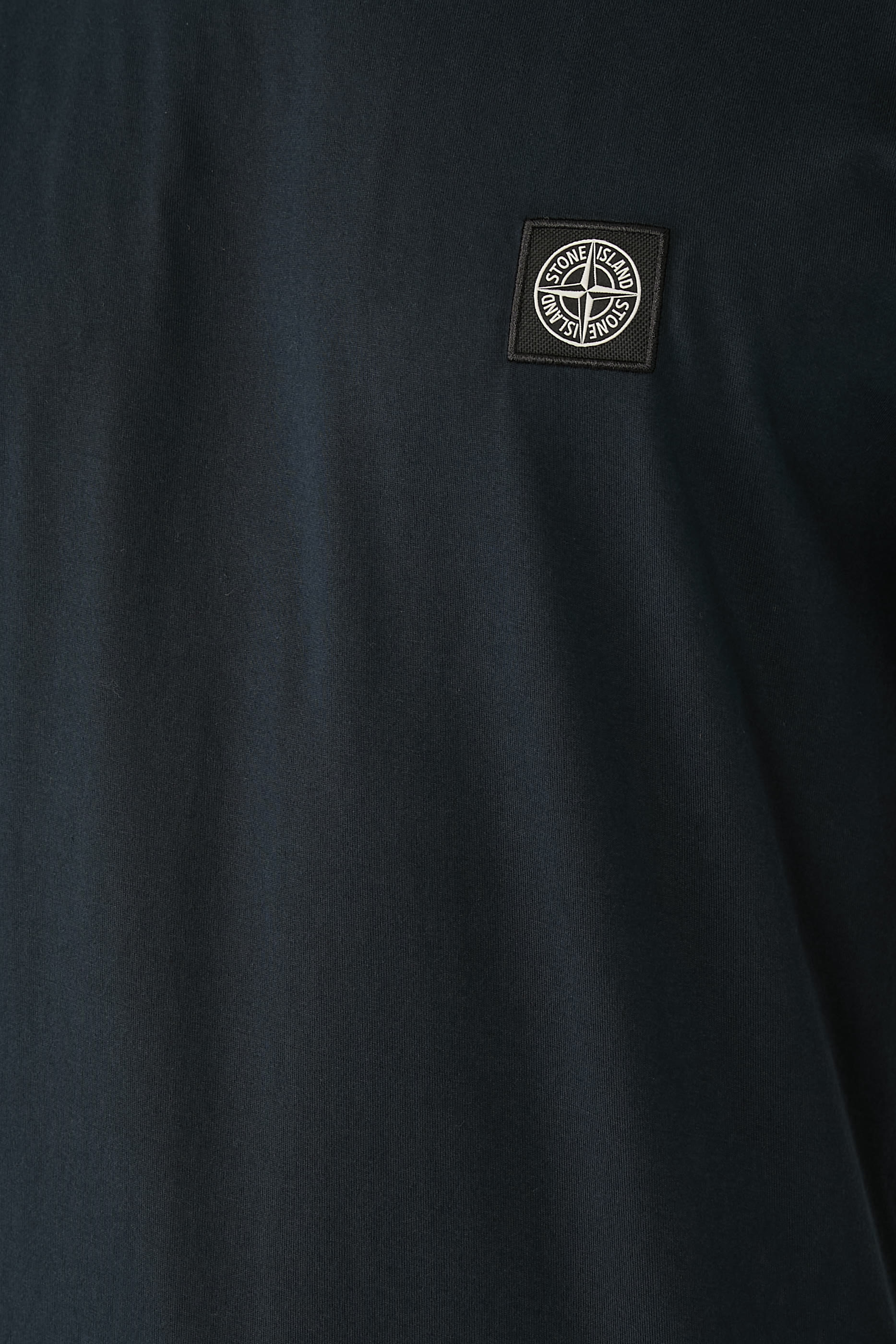 تيشيرت برقعة شعار الماركة