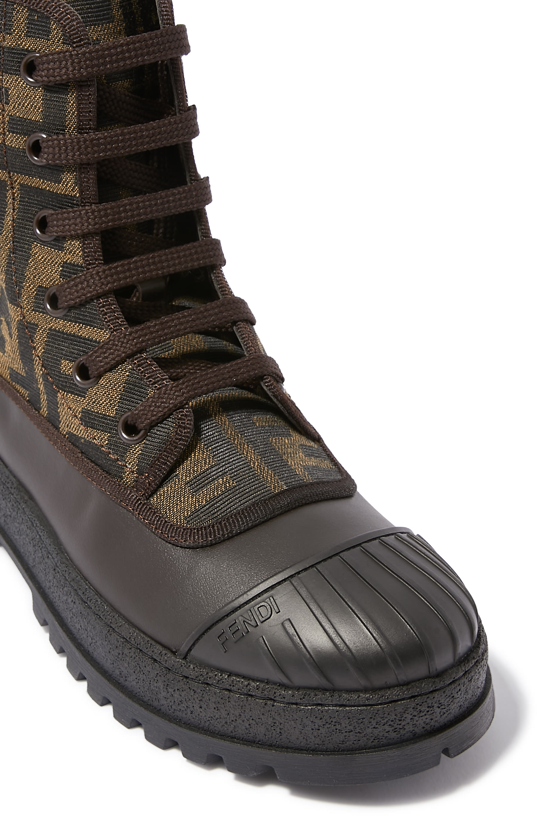 بودرة سائبة دبل وير شفافة درجة لايت مات