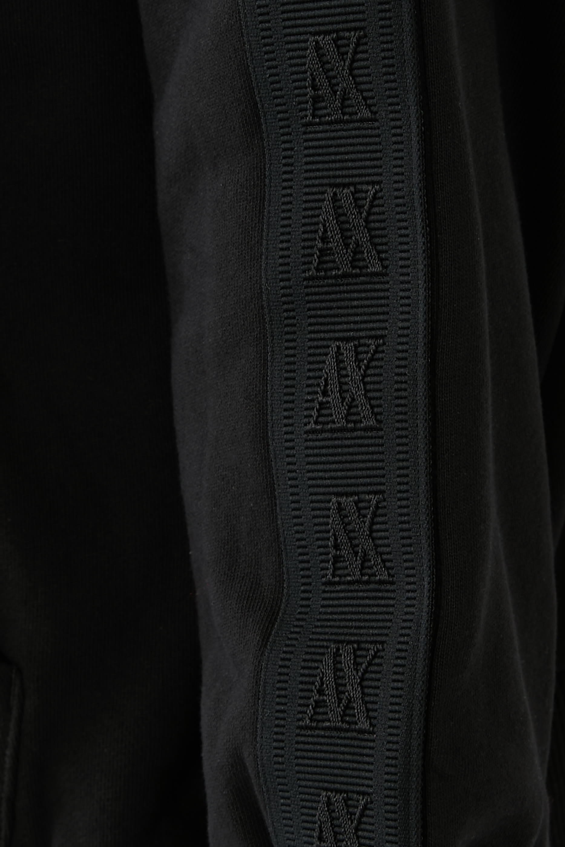 سويت شيرت بغطاء للرأس