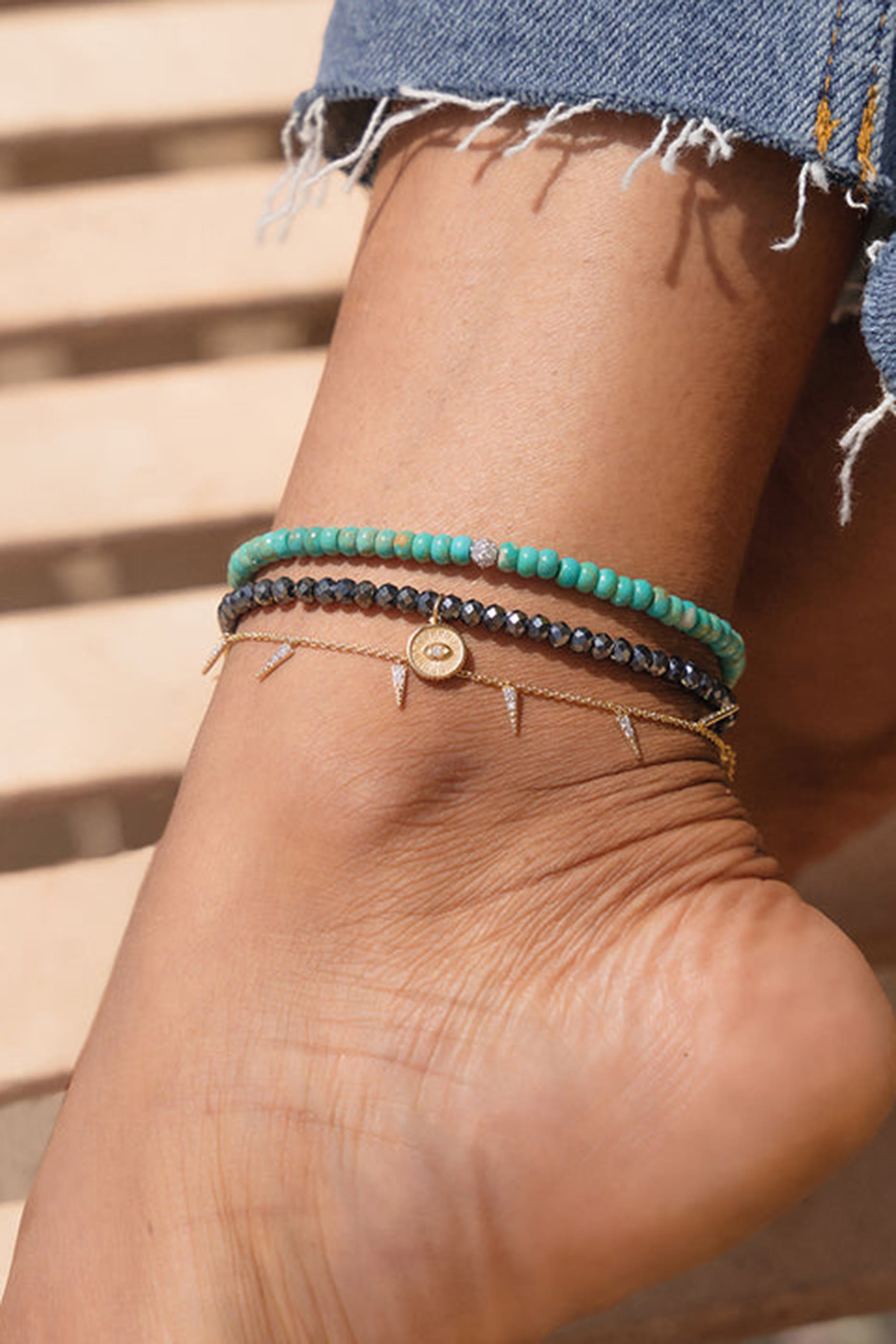 خلخال بشرابات عربضة مرصعة بالماس ذهب أصفر عيار 14