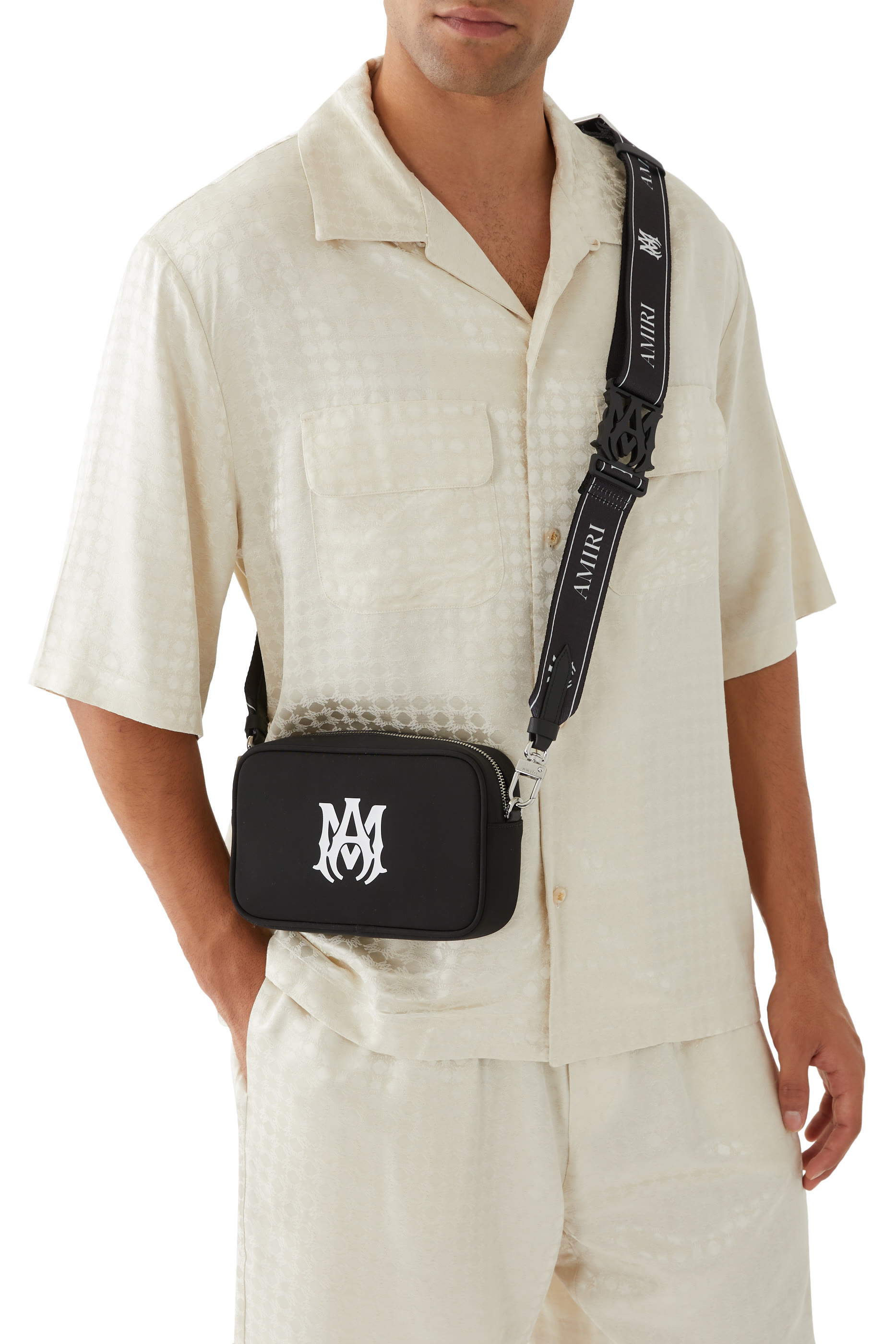 حقيبة كروس كاميرا بشعار الماركة