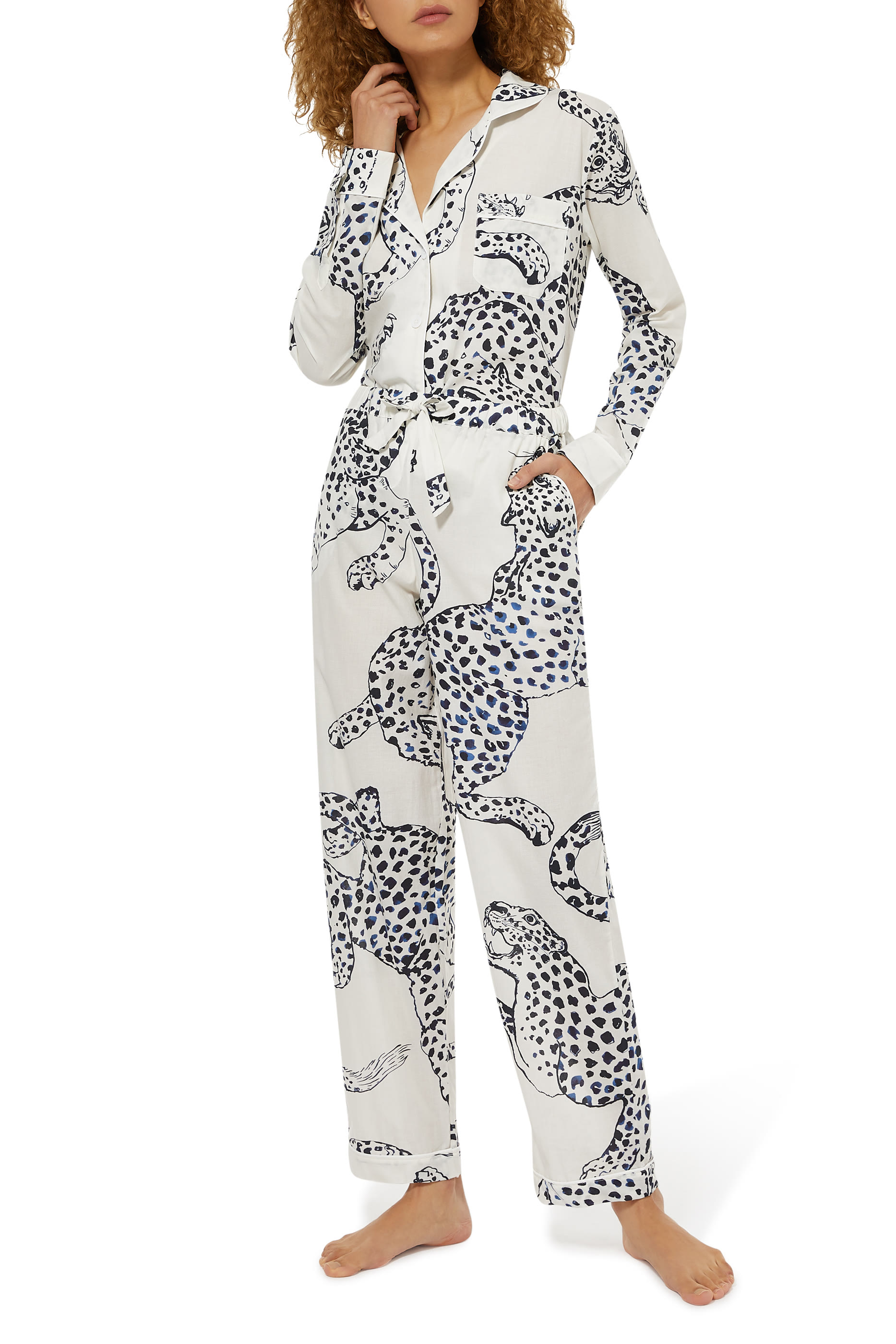 طقم بيجامة بطبعة جاكار