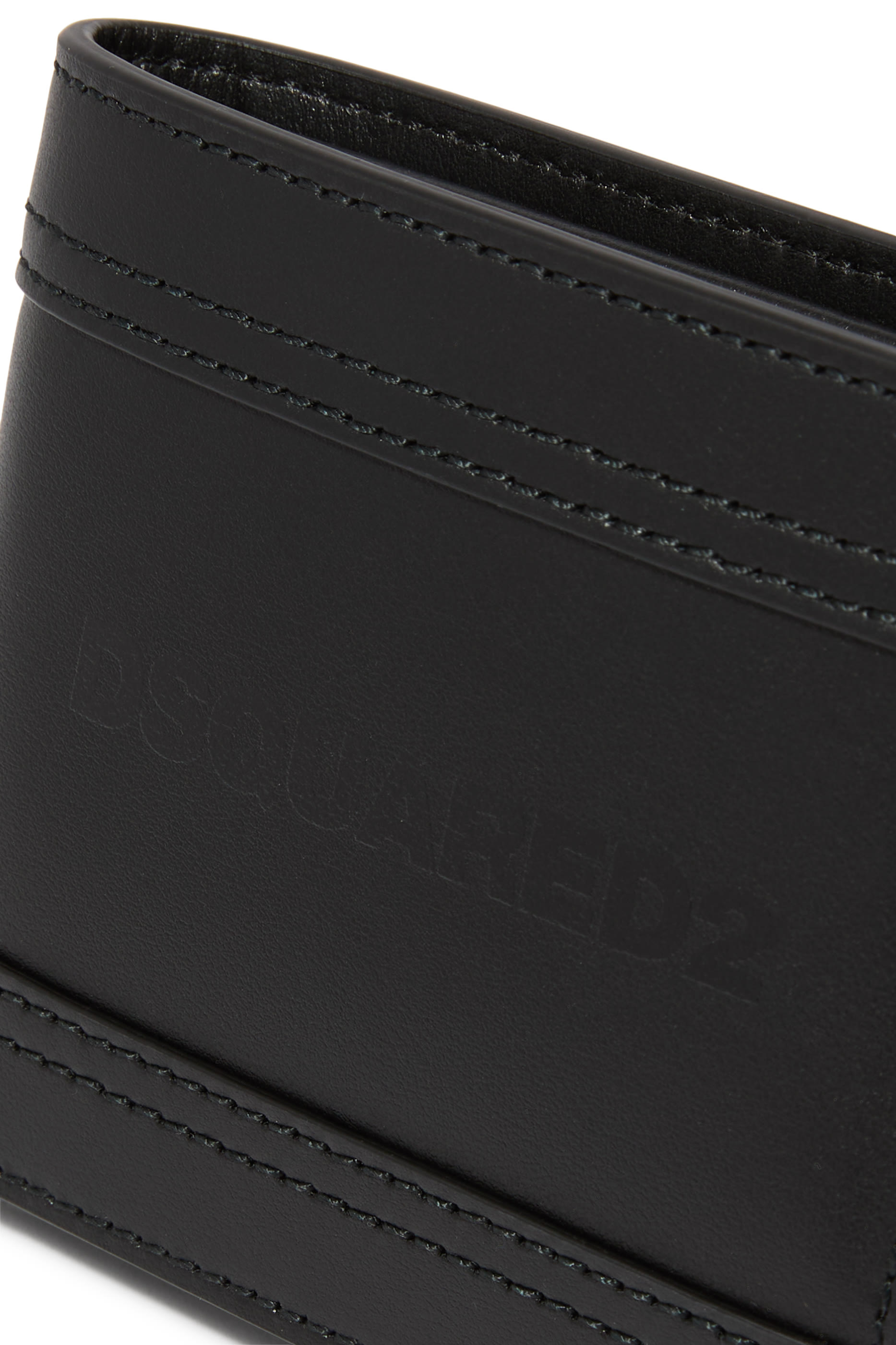 محفظة  بتصميم قابل للطي جلد