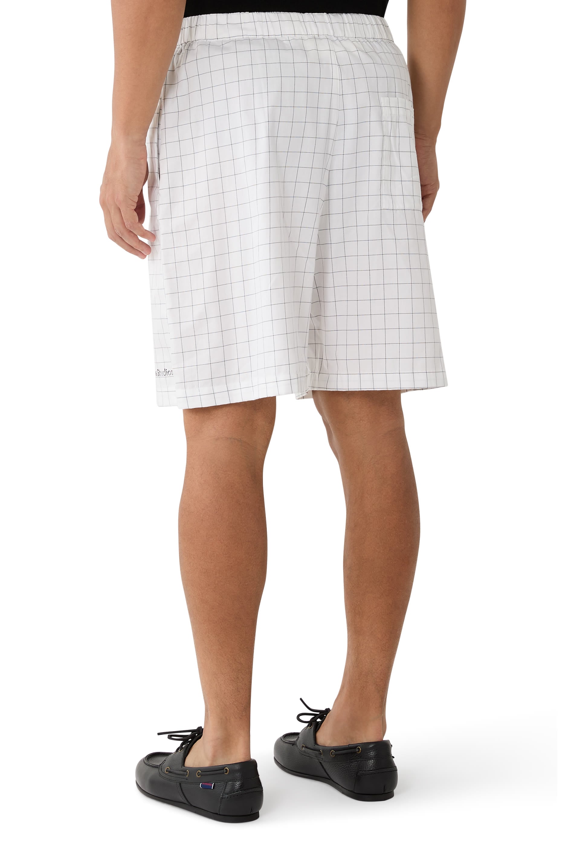 شورت كاجوال بنقشة مربعات