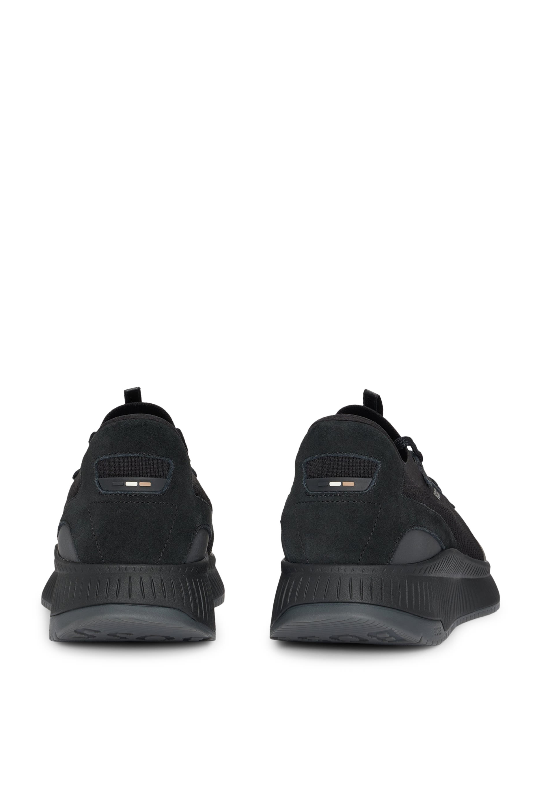 سنيكرز تي تي إن إم إيفو